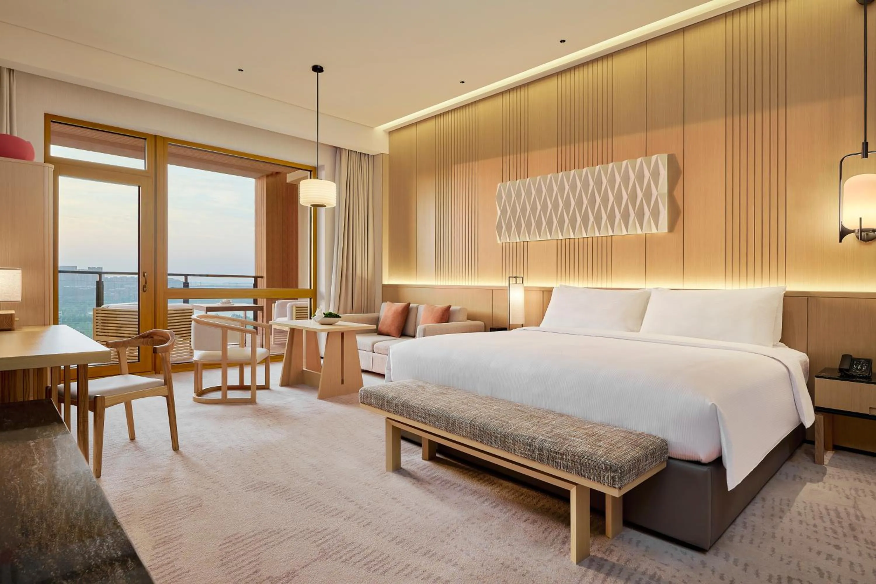 Bedroom, Bed in Secan Hotel Qingdao, Curio Collection By Hilton