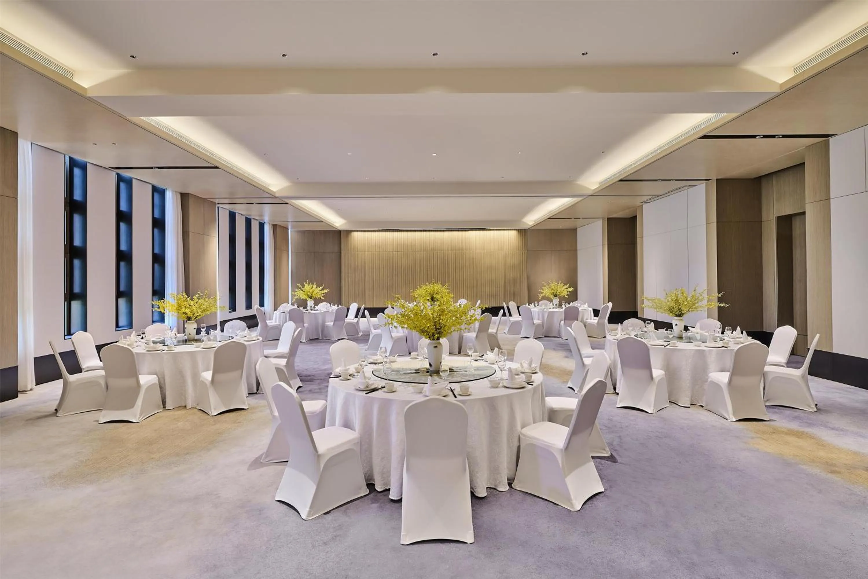 Meeting/conference room in Secan Hotel Qingdao, Curio Collection By Hilton
