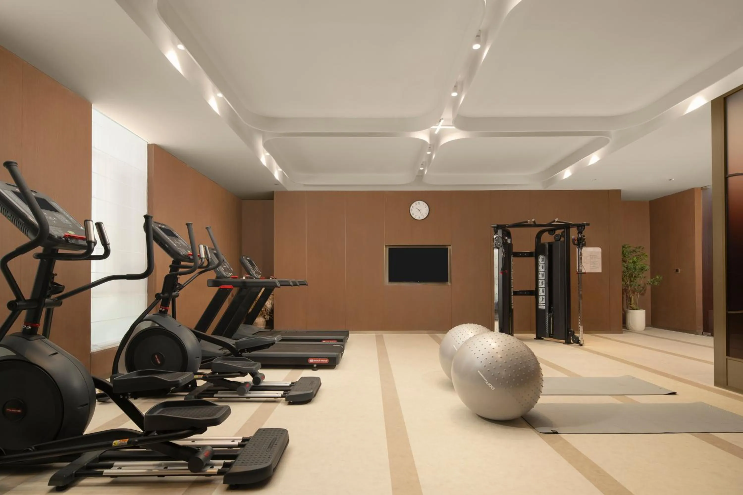 Fitness centre/facilities in Hilton Garden Inn Zhongwei Shapotou