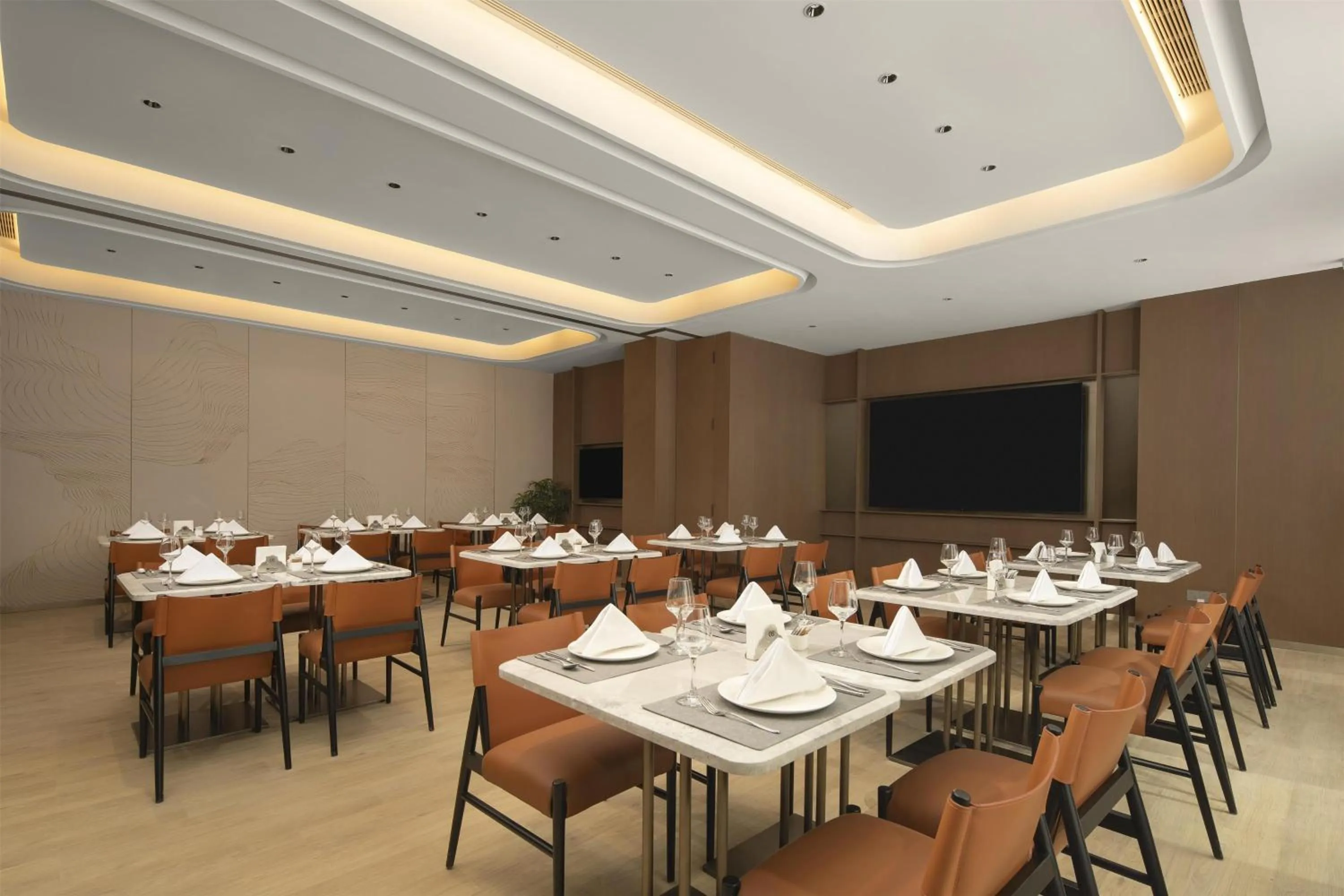 Restaurant/places to eat in Hilton Garden Inn Zhongwei Shapotou