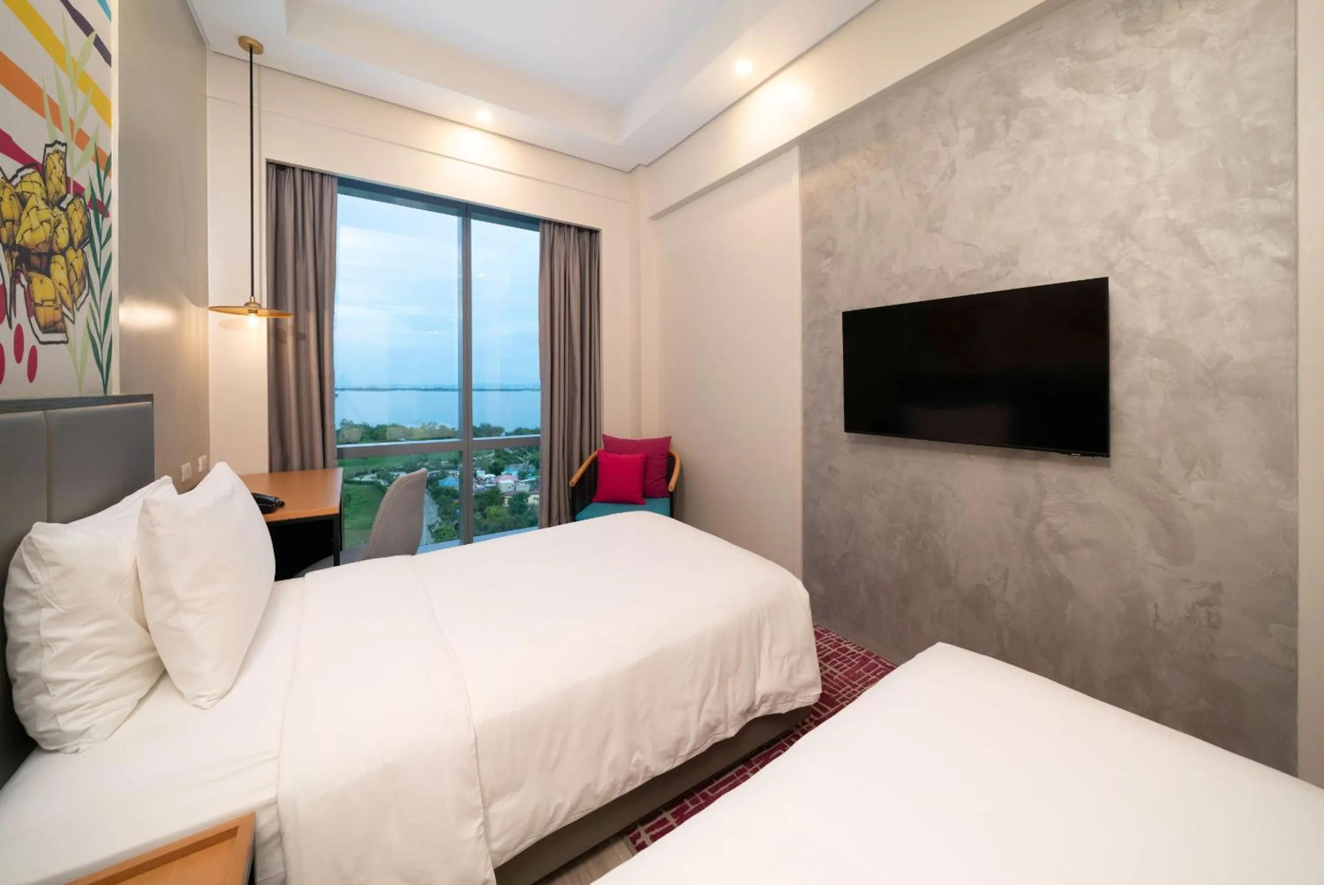 Bed in Mactan Island Stay Near Beach and Airport