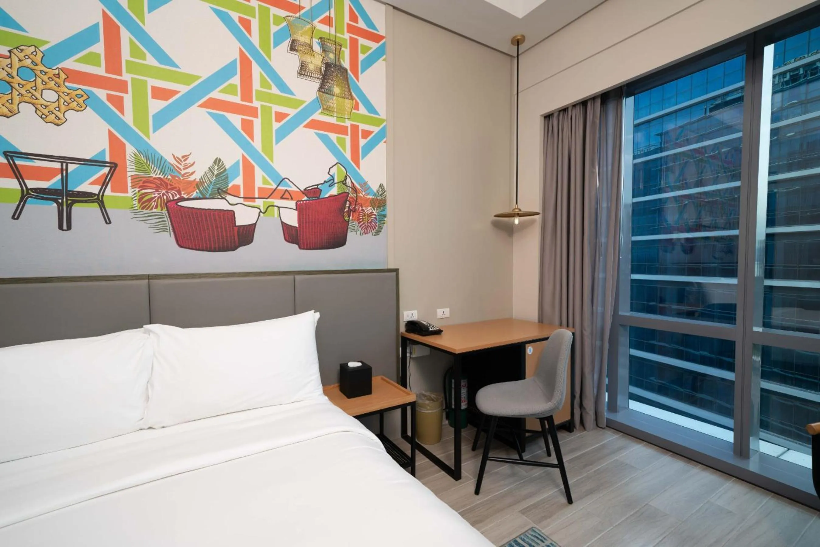 Bed in Mactan Island Stay Near Beach and Airport