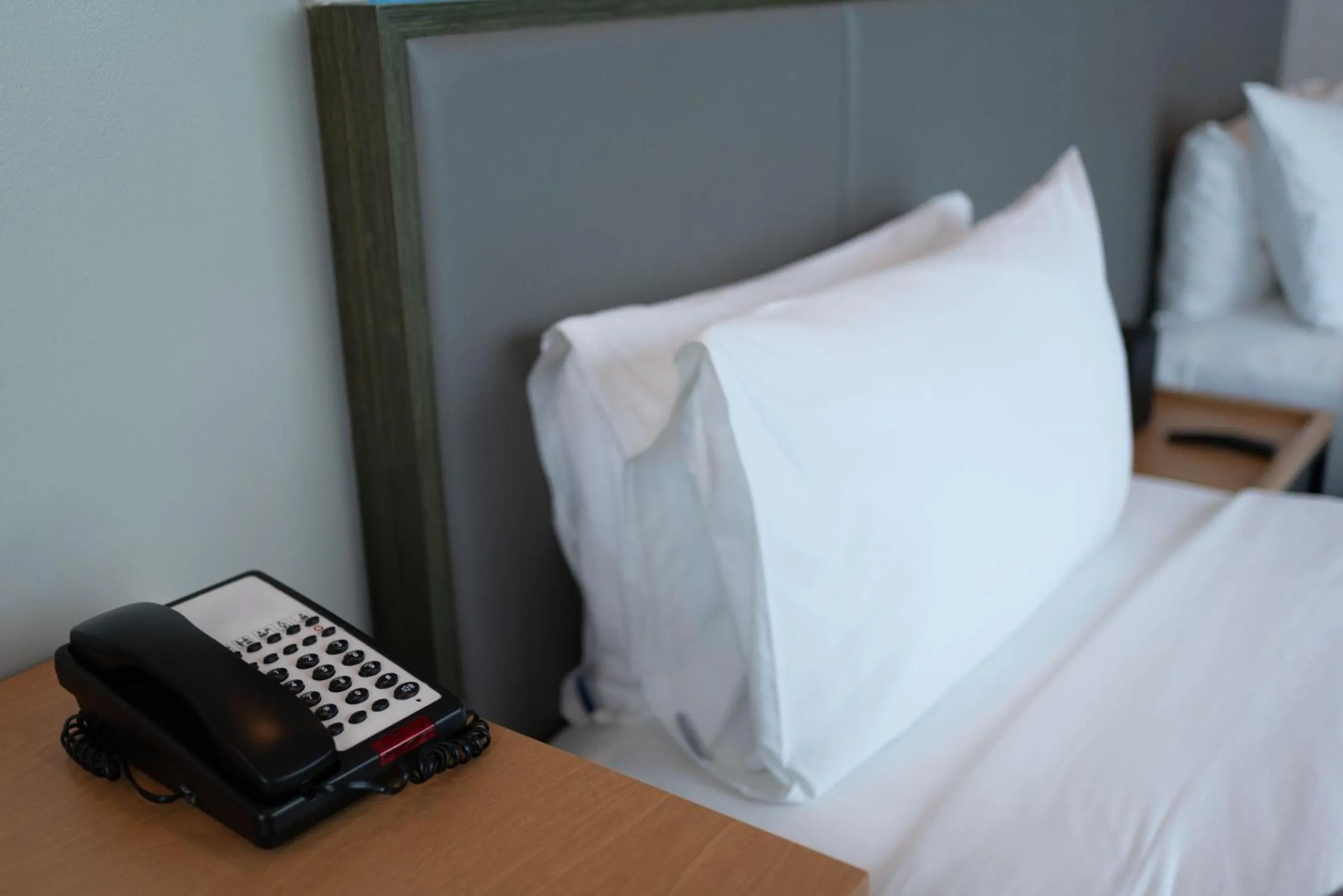 Bed in Mactan Island Stay Near Beach and Airport