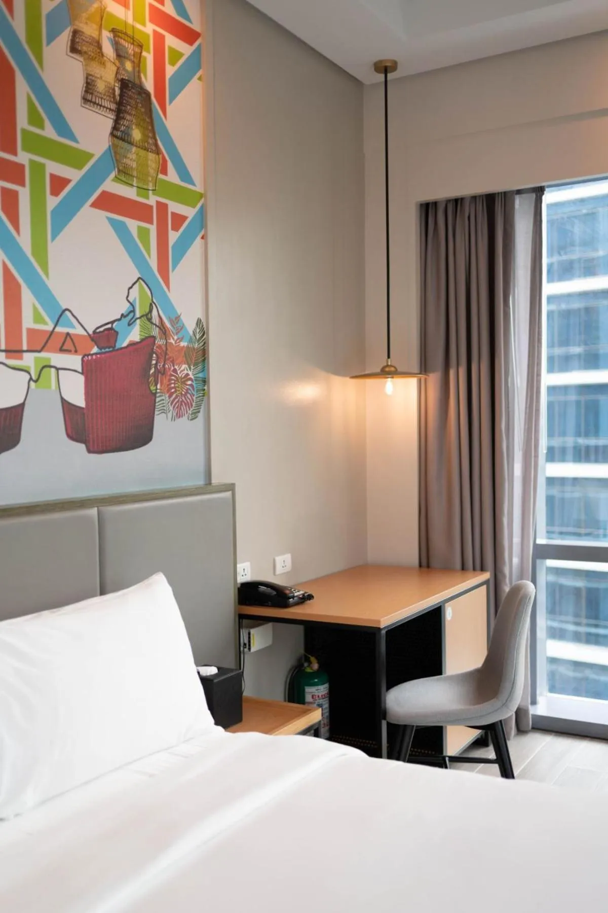 Bed in Mactan Island Stay Near Beach and Airport