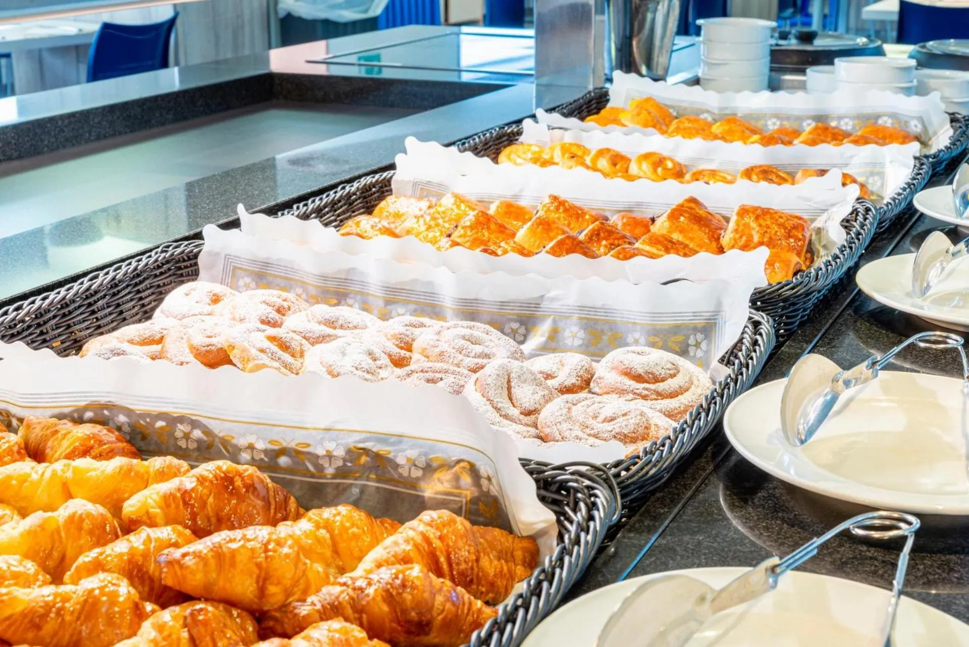 Restaurant/places to eat in Port Fiesta Park