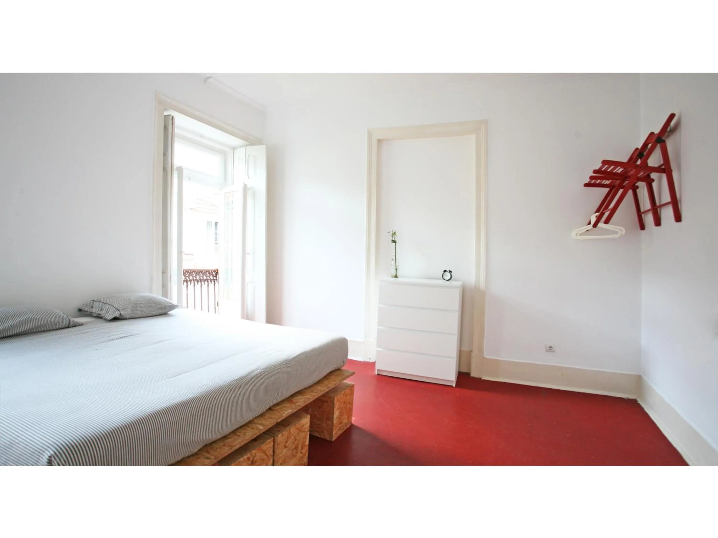 Superior Double with Shared Bathroom in Friendly Hills Bairro Alto