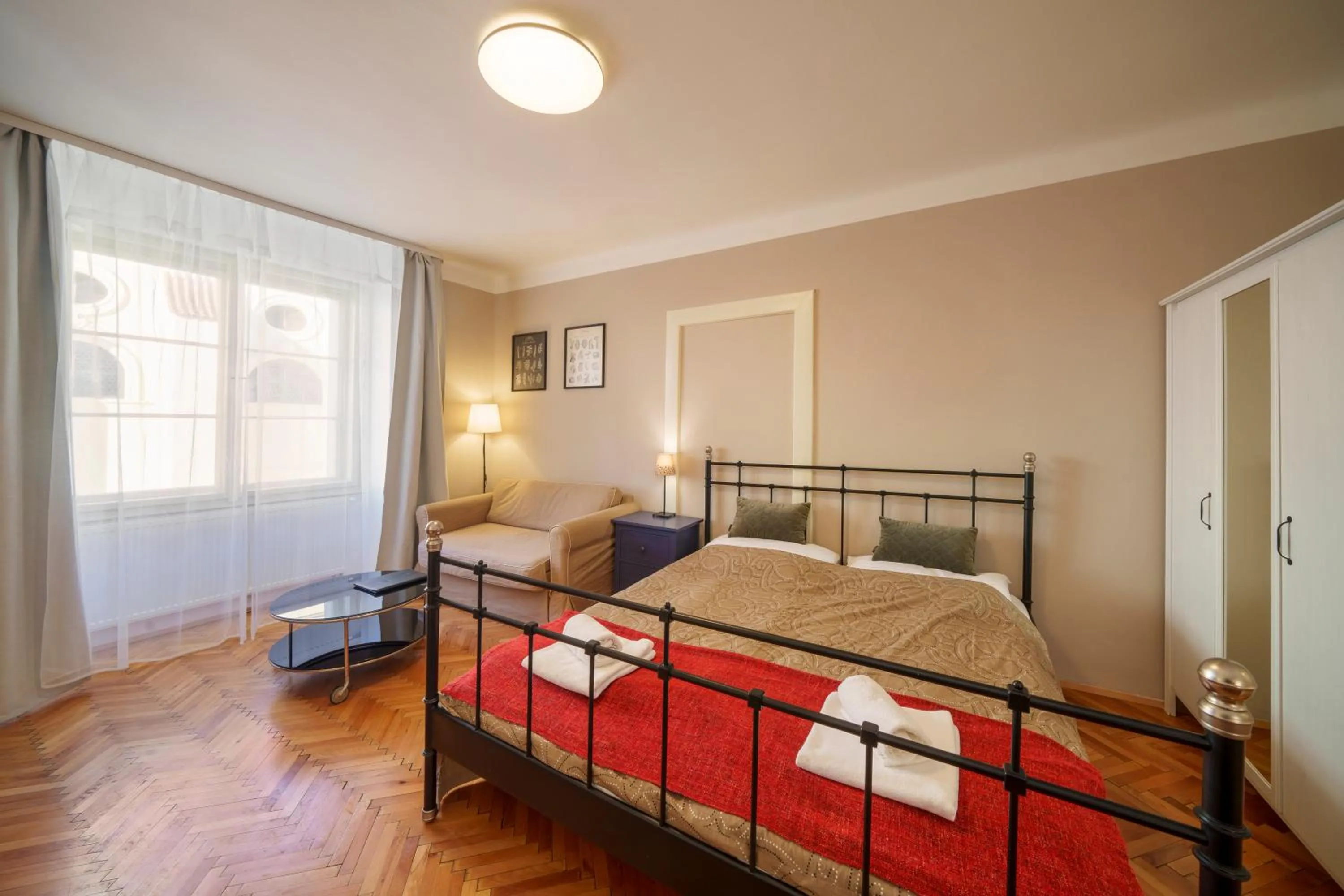 Bed in Old Town - Templova Apartments