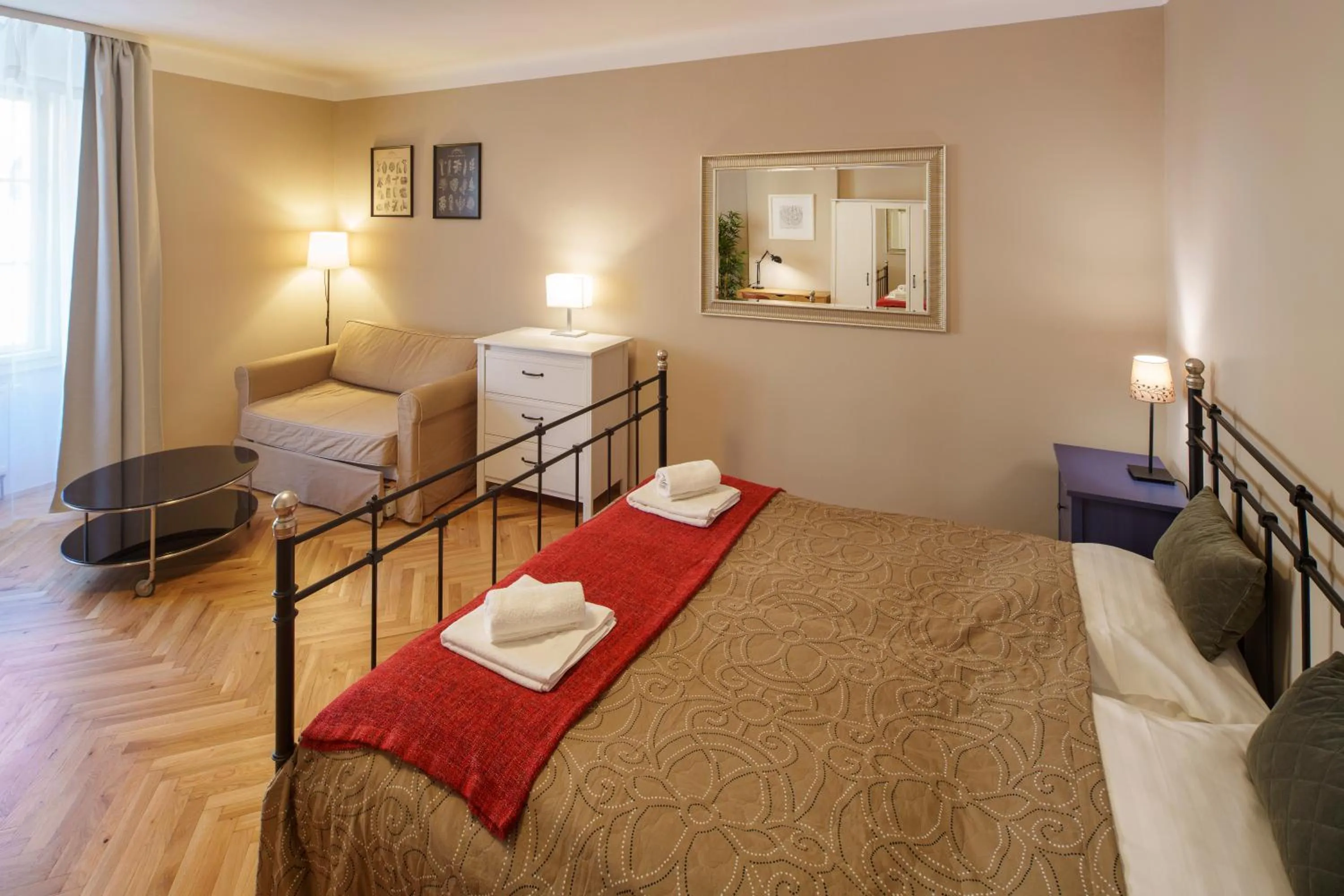 Bed in Old Town - Templova Apartments