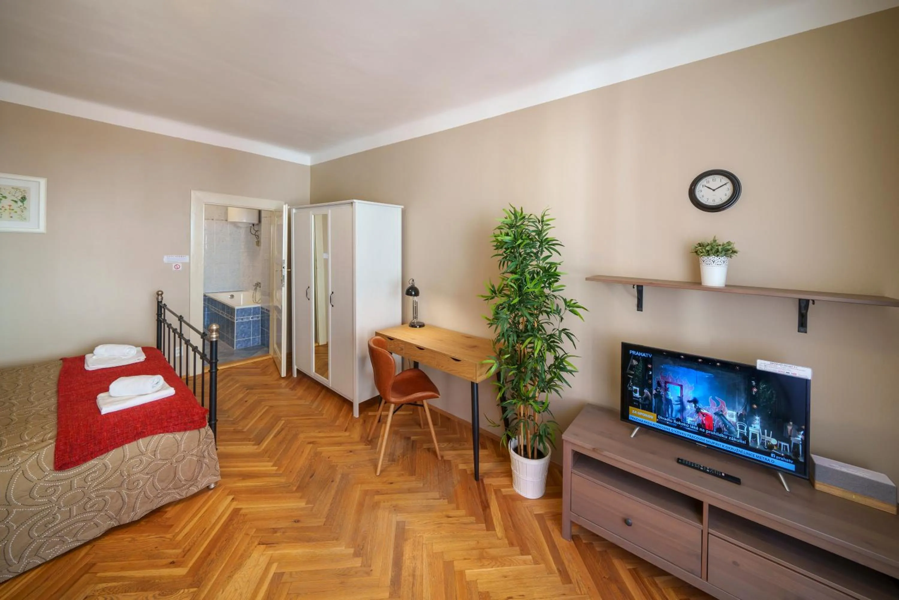 TV and multimedia, Bed in Old Town - Templova Apartments