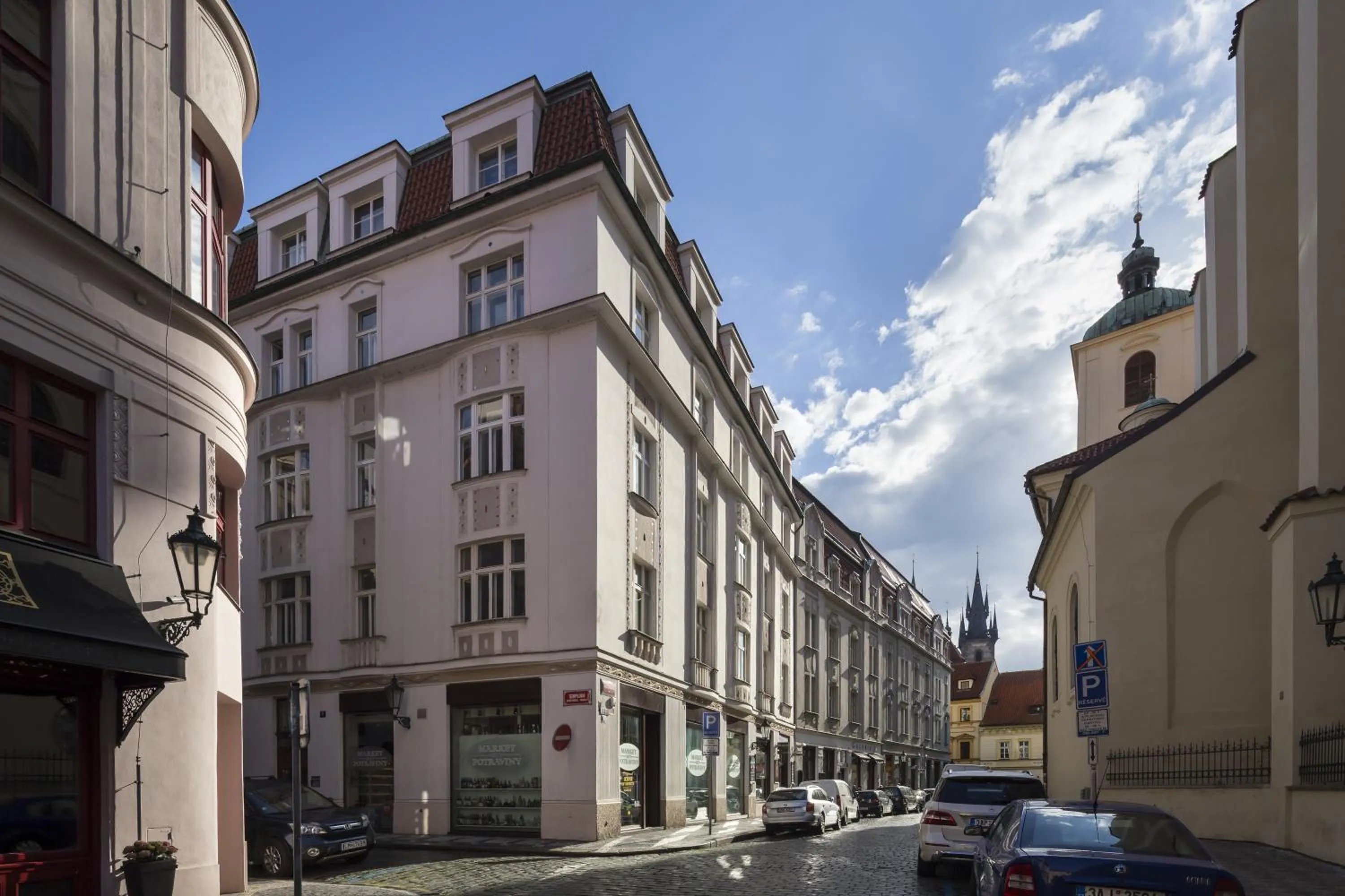 Property building in Old Town - Templova Apartments