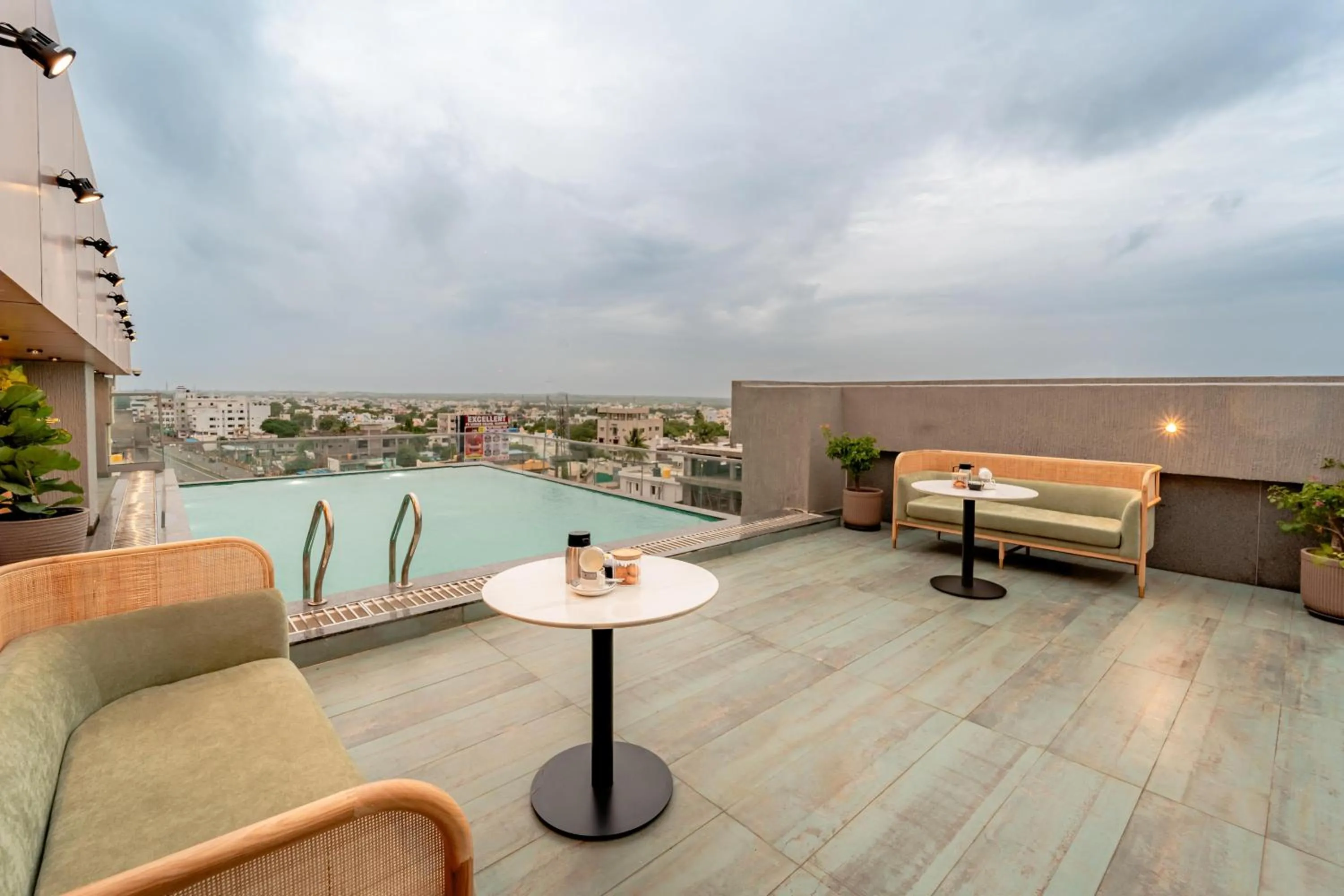 Pravasa Hotel Vijayapura