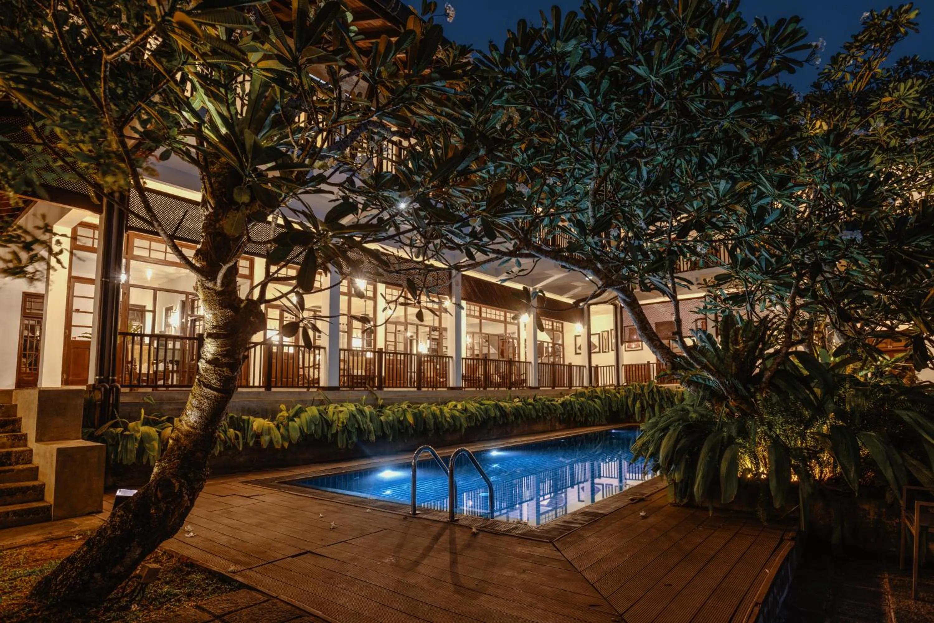 Night in The Postcard Galle