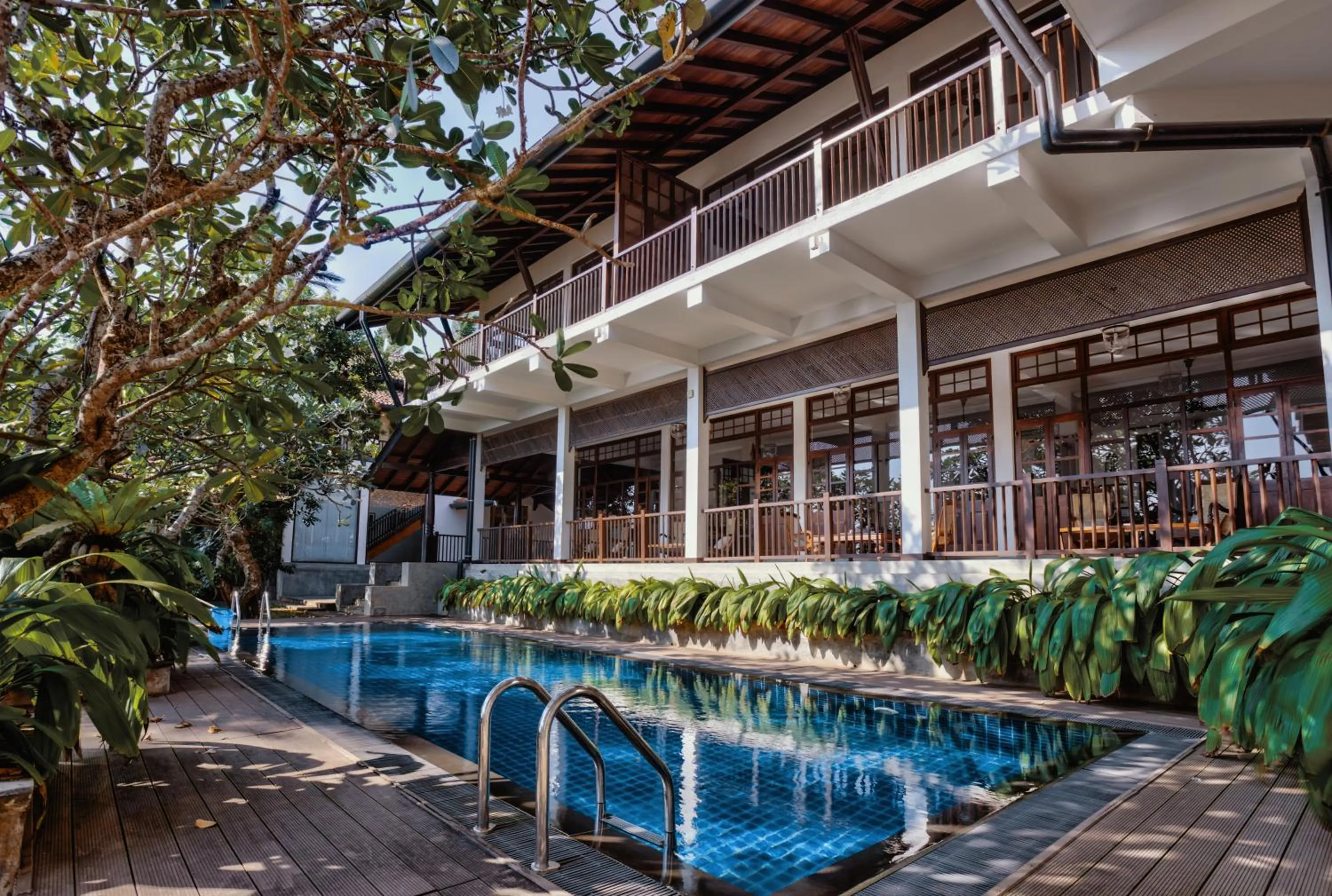 Swimming pool in The Postcard Galle