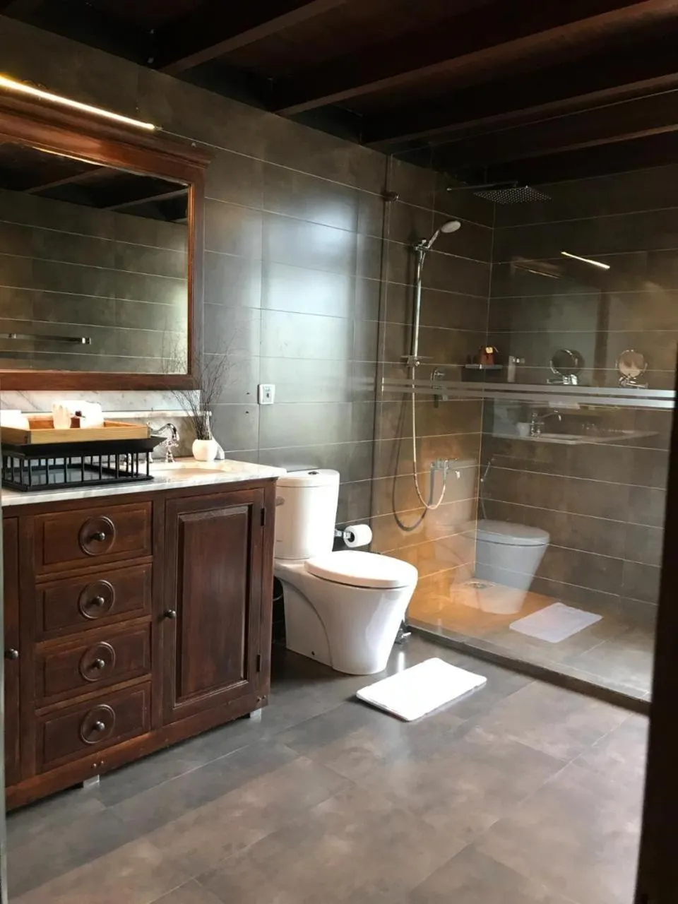 Bathroom in The Postcard Galle