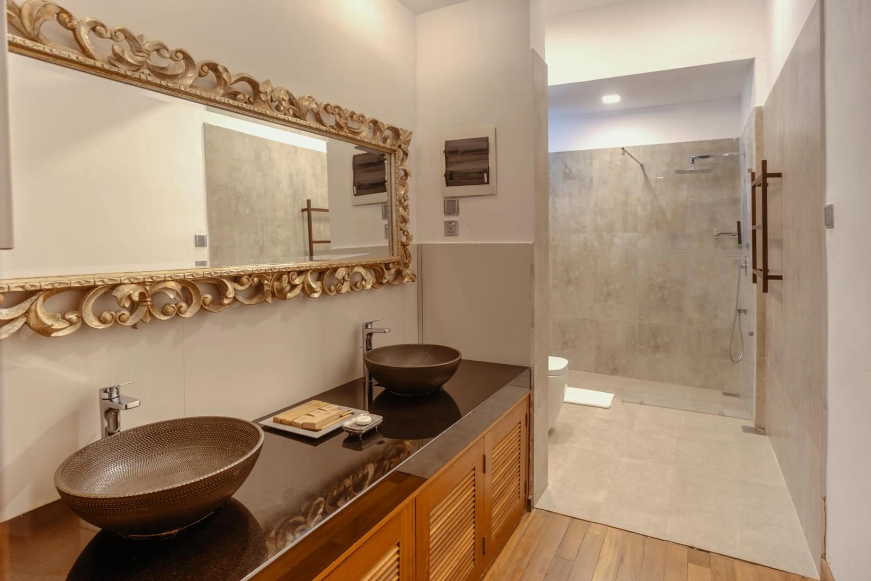 Toilet in The Postcard Galle