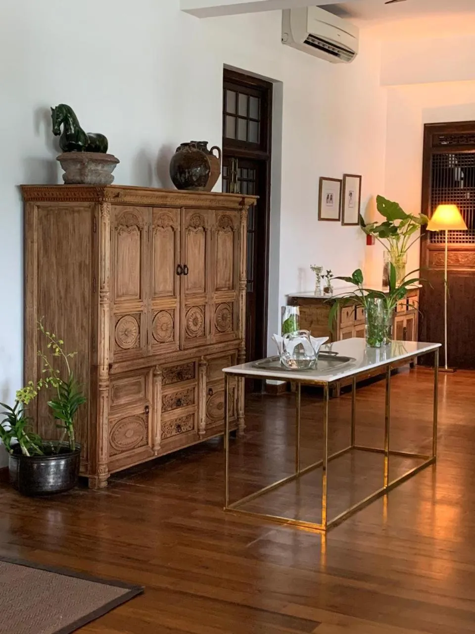 Lobby or reception in The Postcard Galle