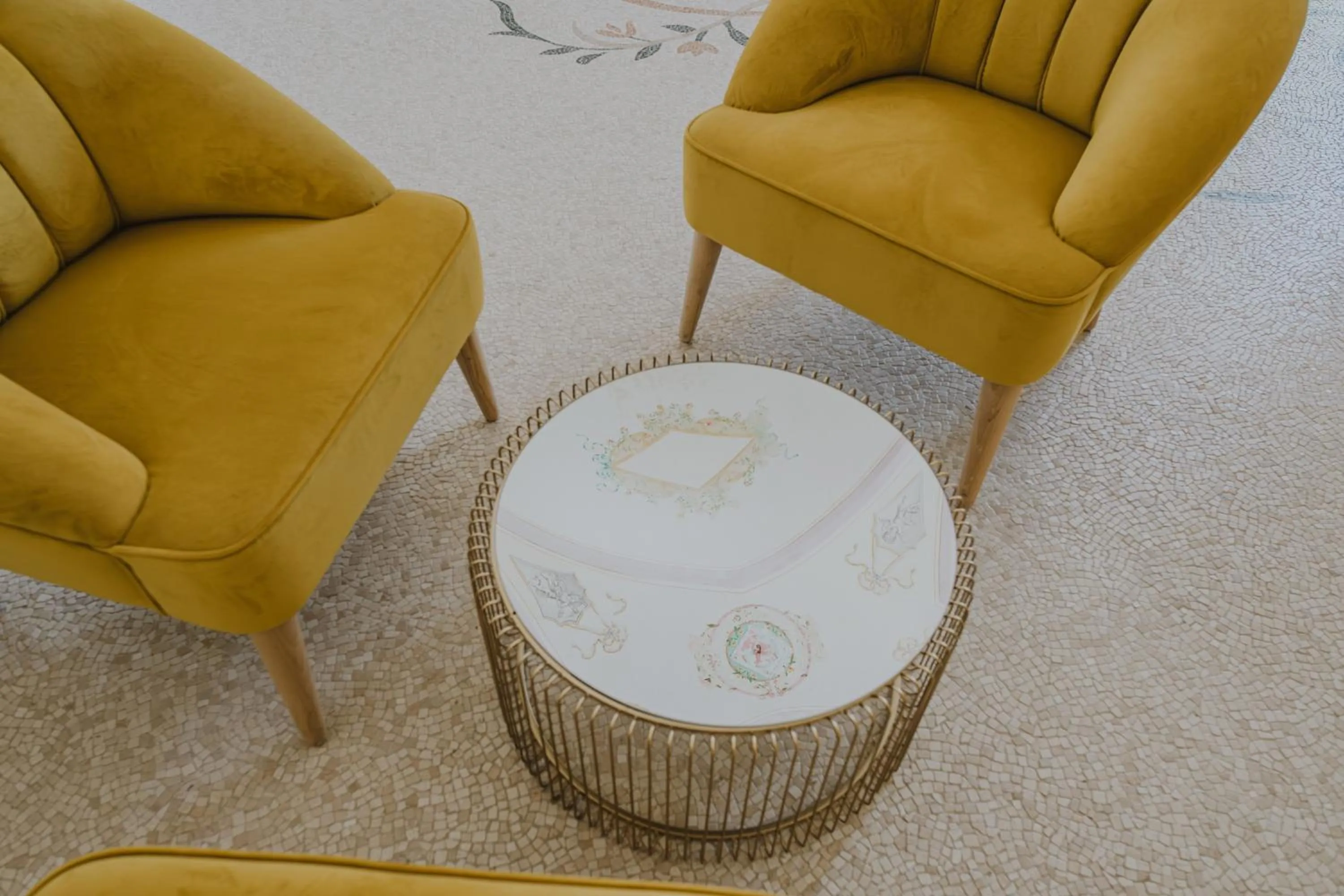 Communal lounge/ TV room in Relais Monastero Santa Teresa - Albergo Diffuso