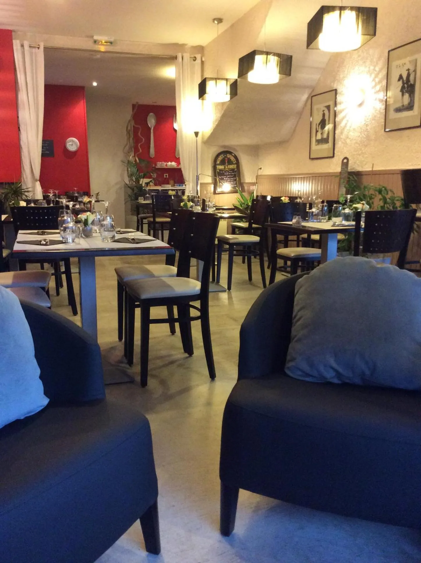 Restaurant/places to eat in Hôtel Familial L'Ostréi