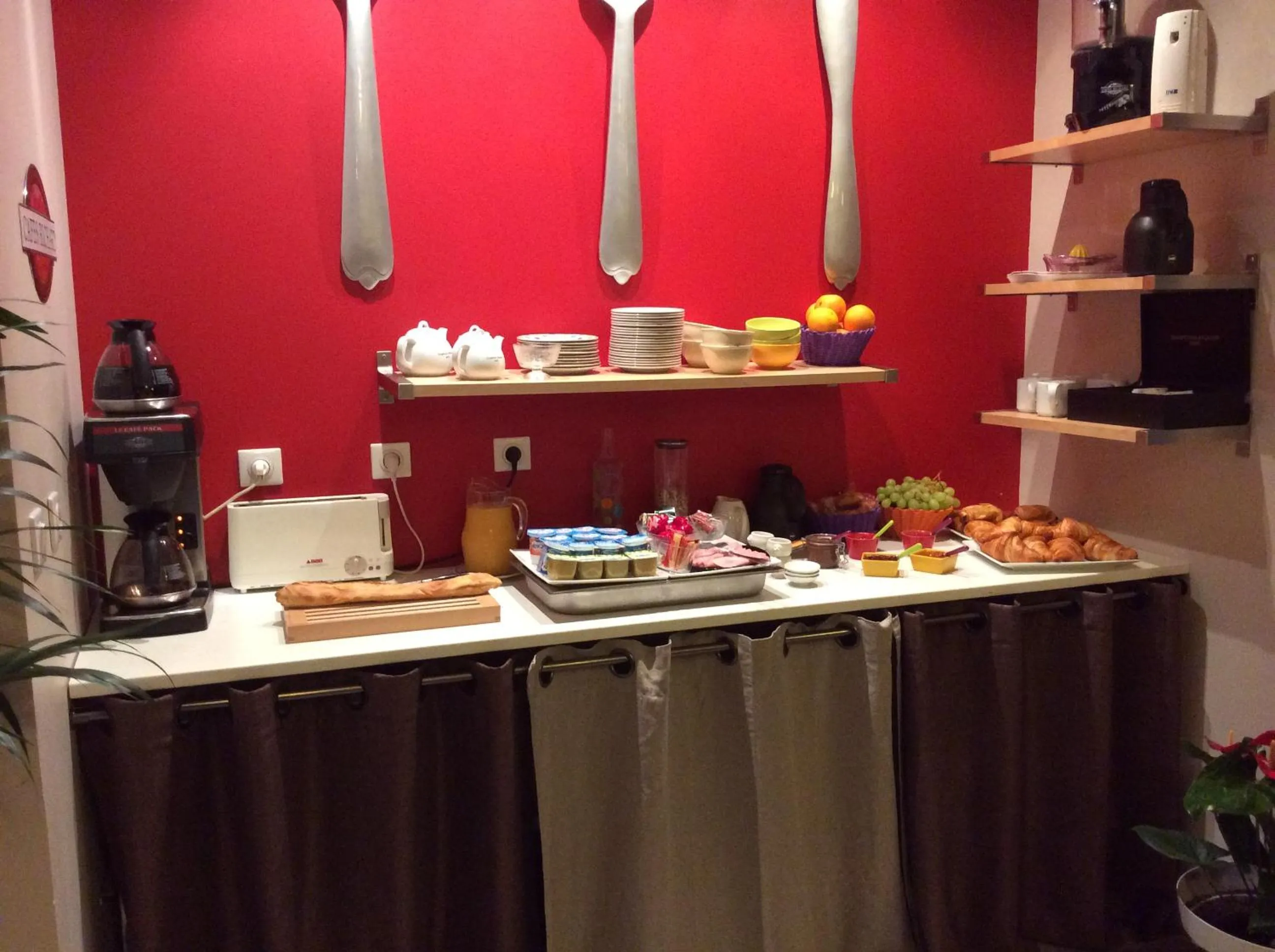 Food and drinks in Hôtel Familial L'Ostréi