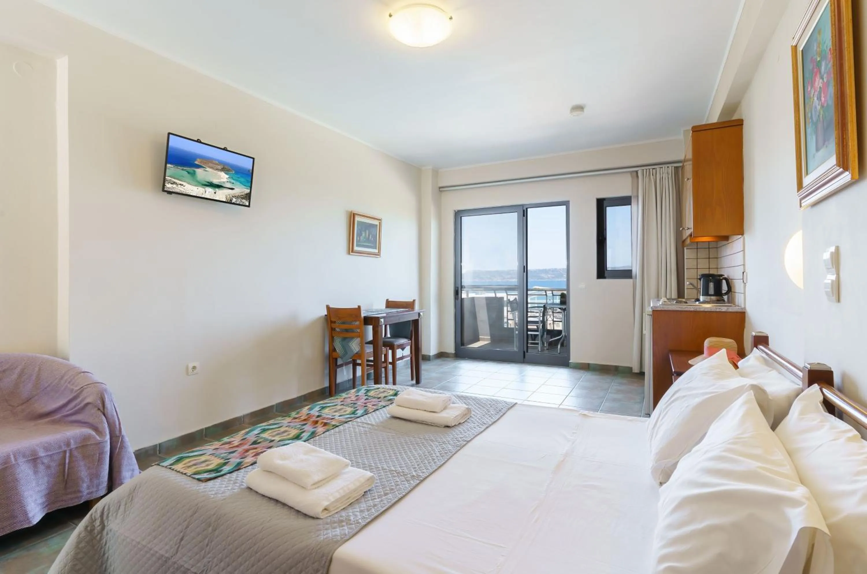 Photo of the whole room in Sunrise Suites & Apartments