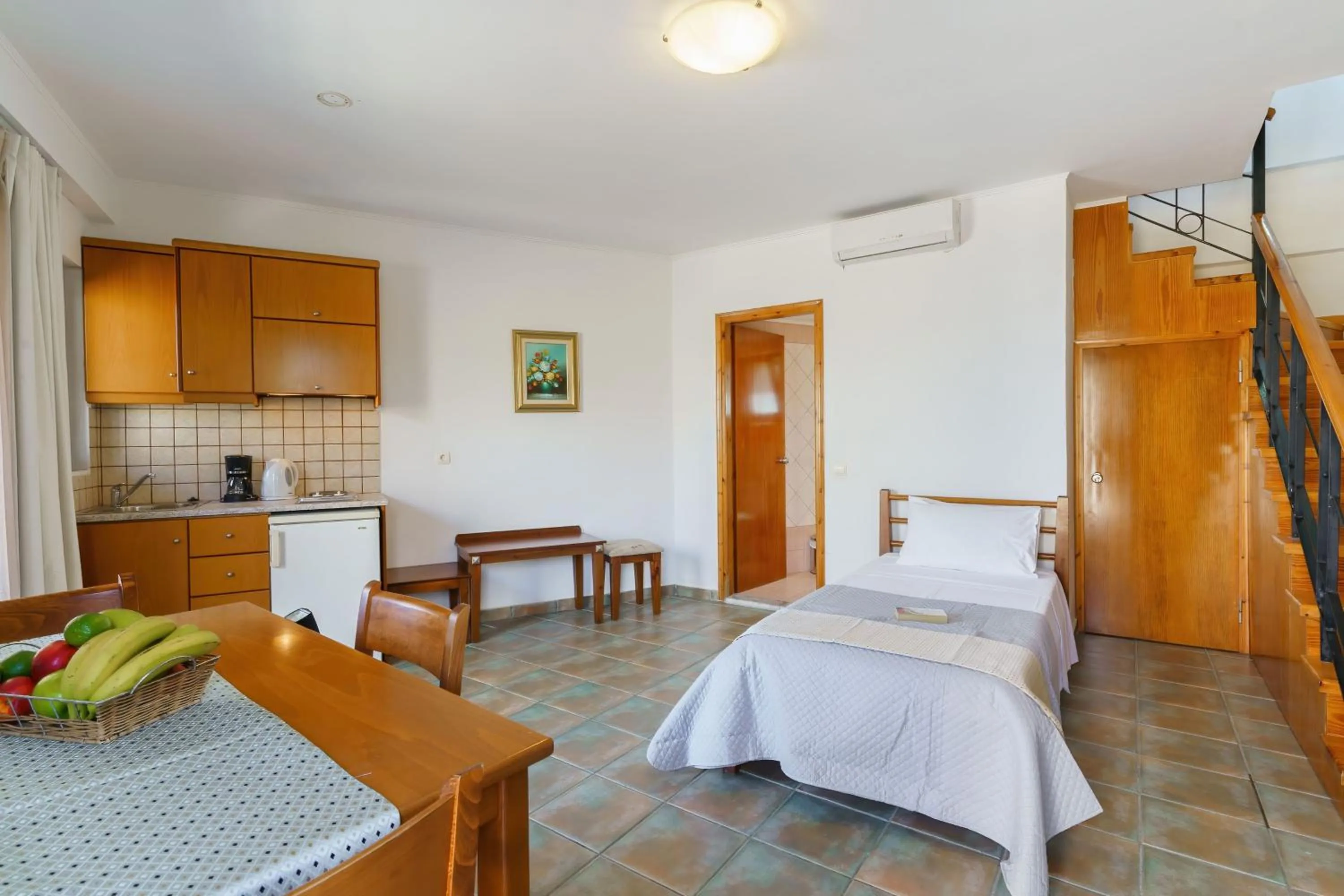 Photo of the whole room in Sunrise Suites & Apartments