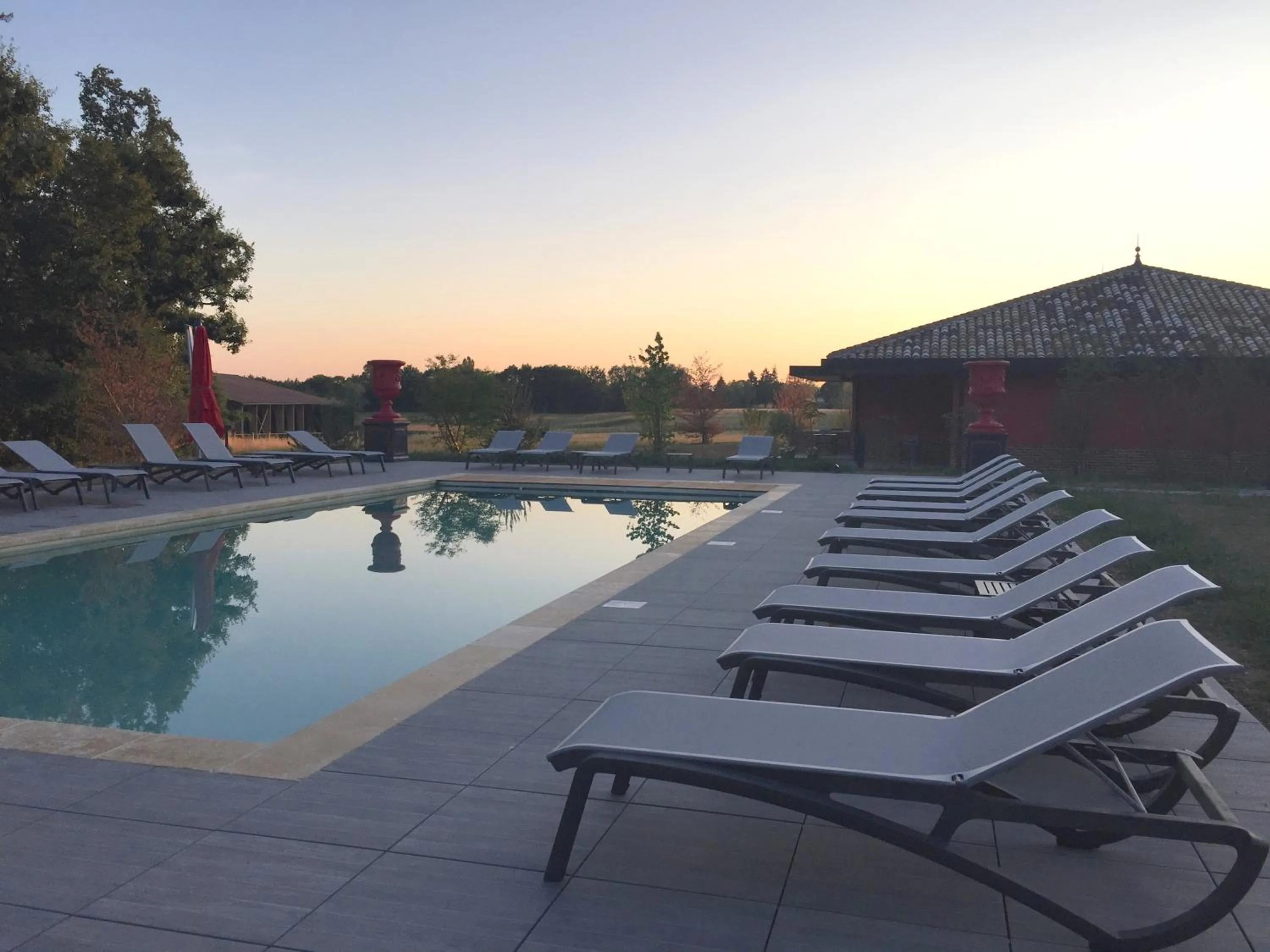 Swimming pool in Hôtel du Bois Blanc Domaine d'Epeyssoles Georges Blanc