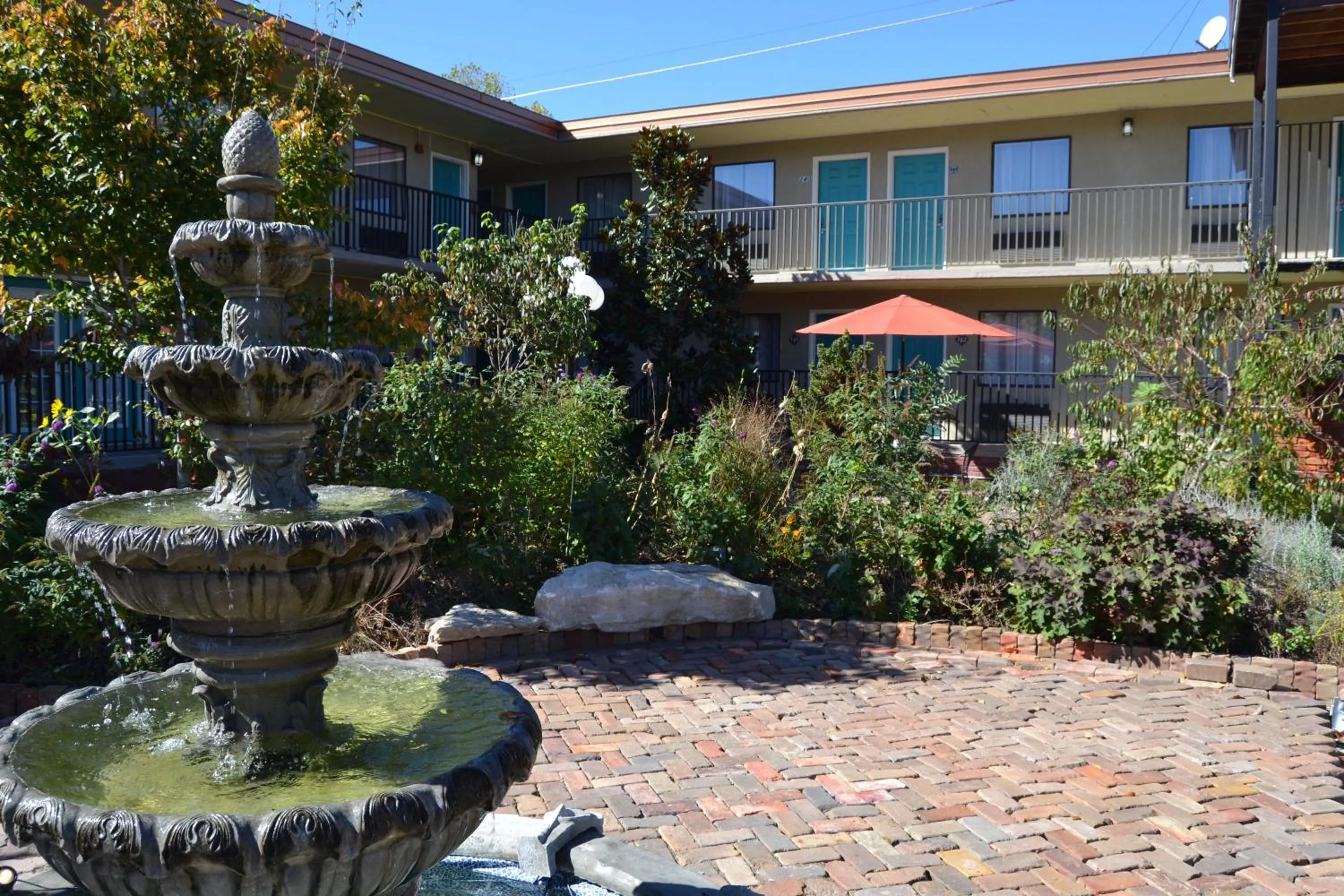 Patio in Cascades Inn