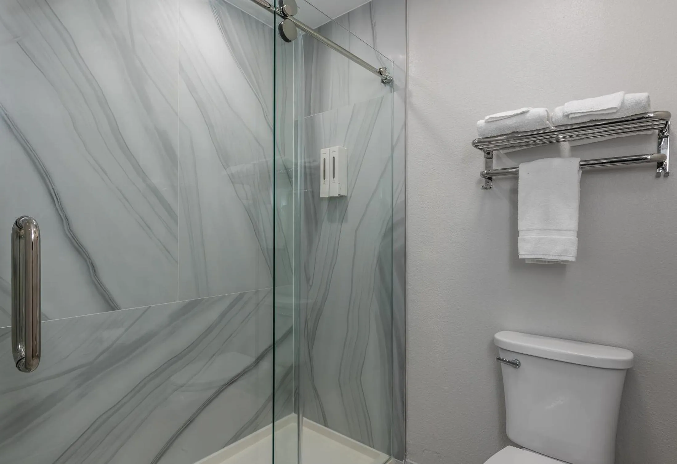 Country Hearth Inn-Toccoa