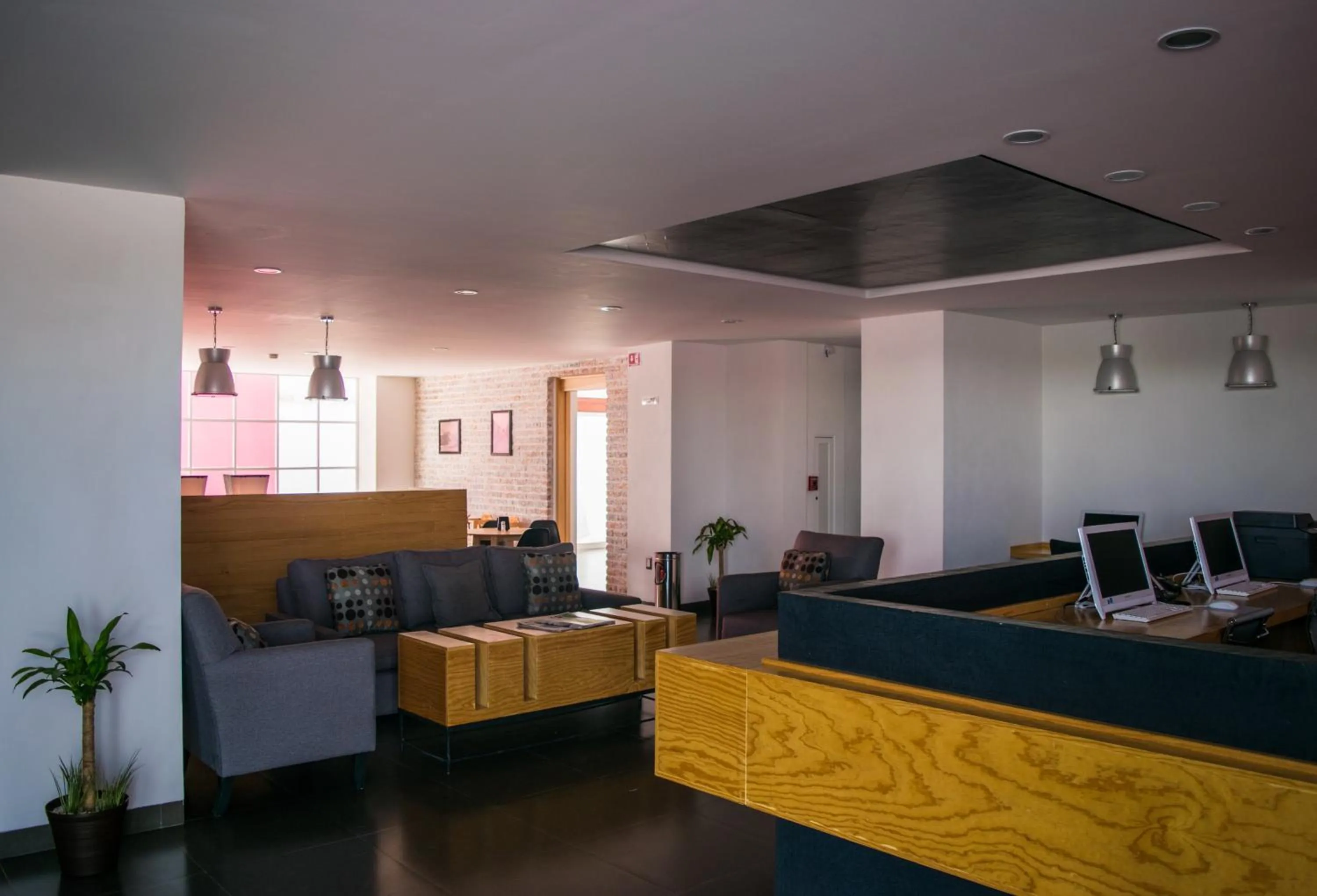 Decorative detail, Bed in Hotel México Inn Express