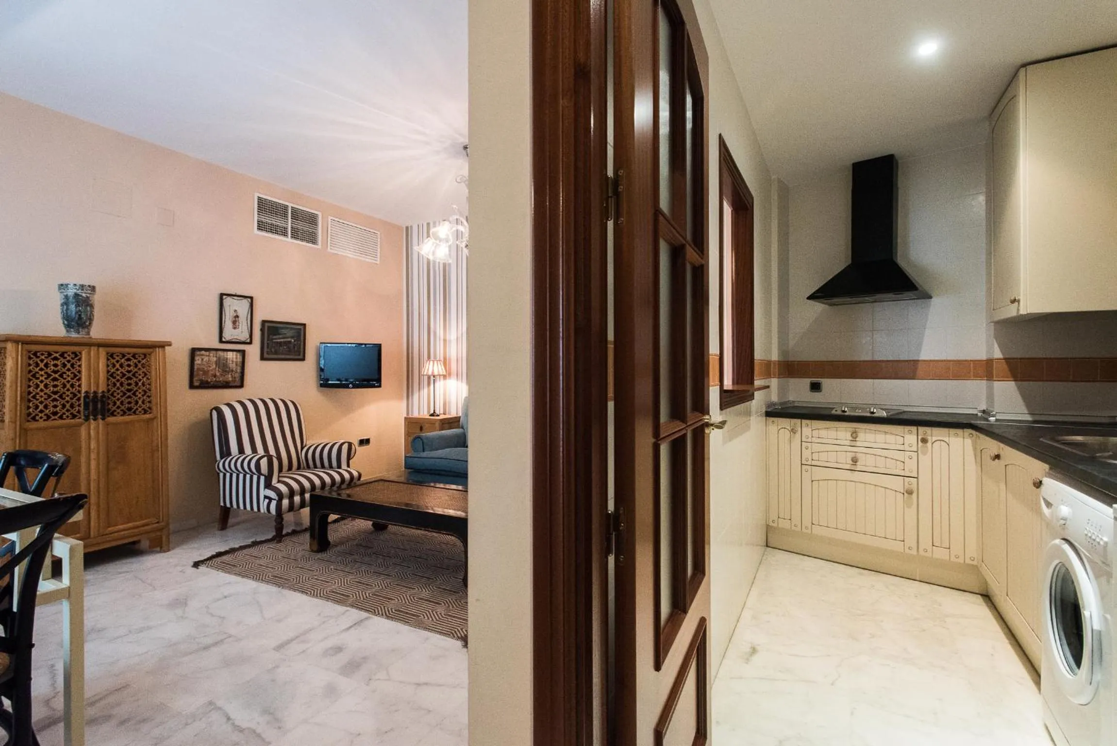 Photo of the whole room in Singular Corral de San José