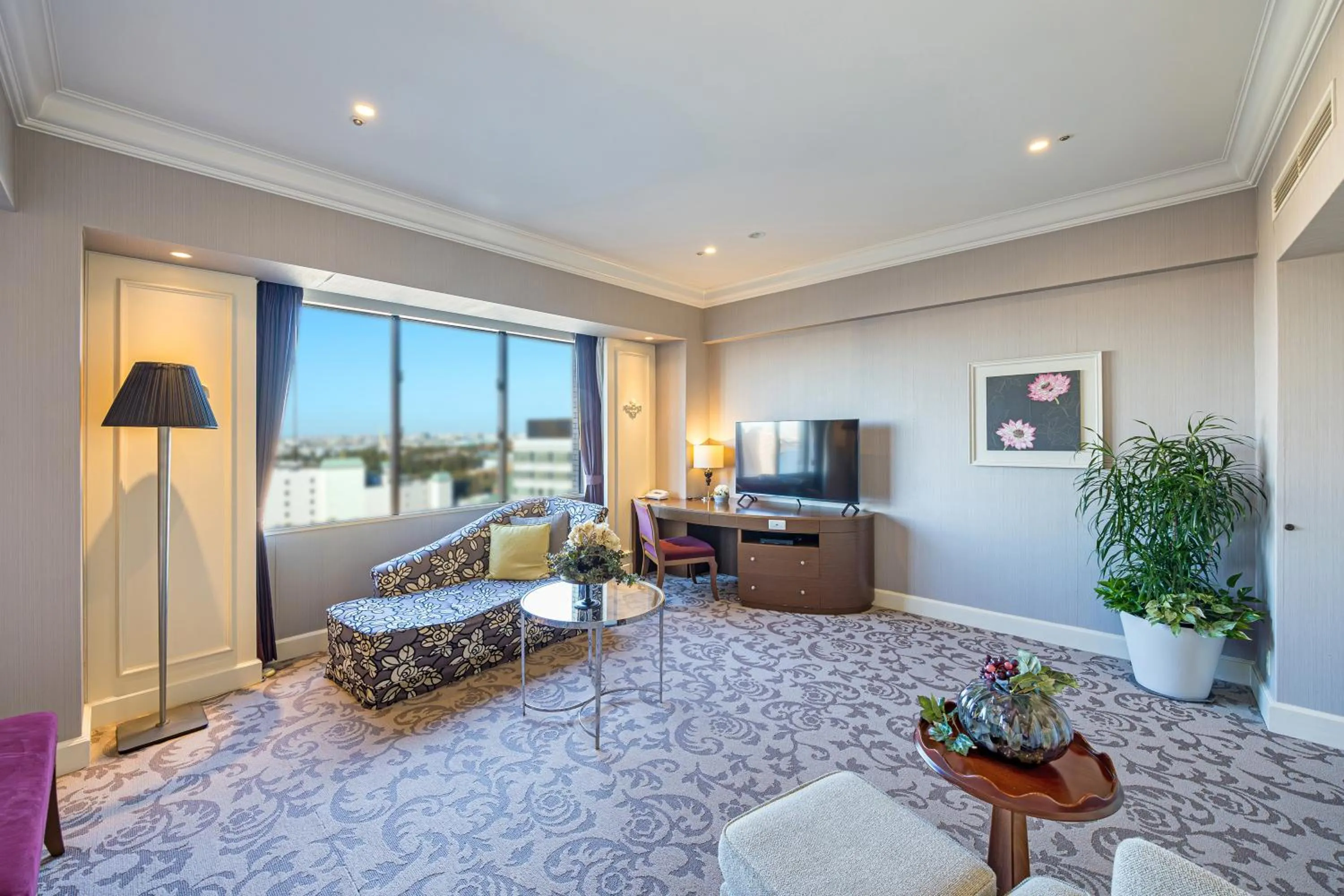 Photo of the whole room, Bed in Hotel Okura Tokyo Bay