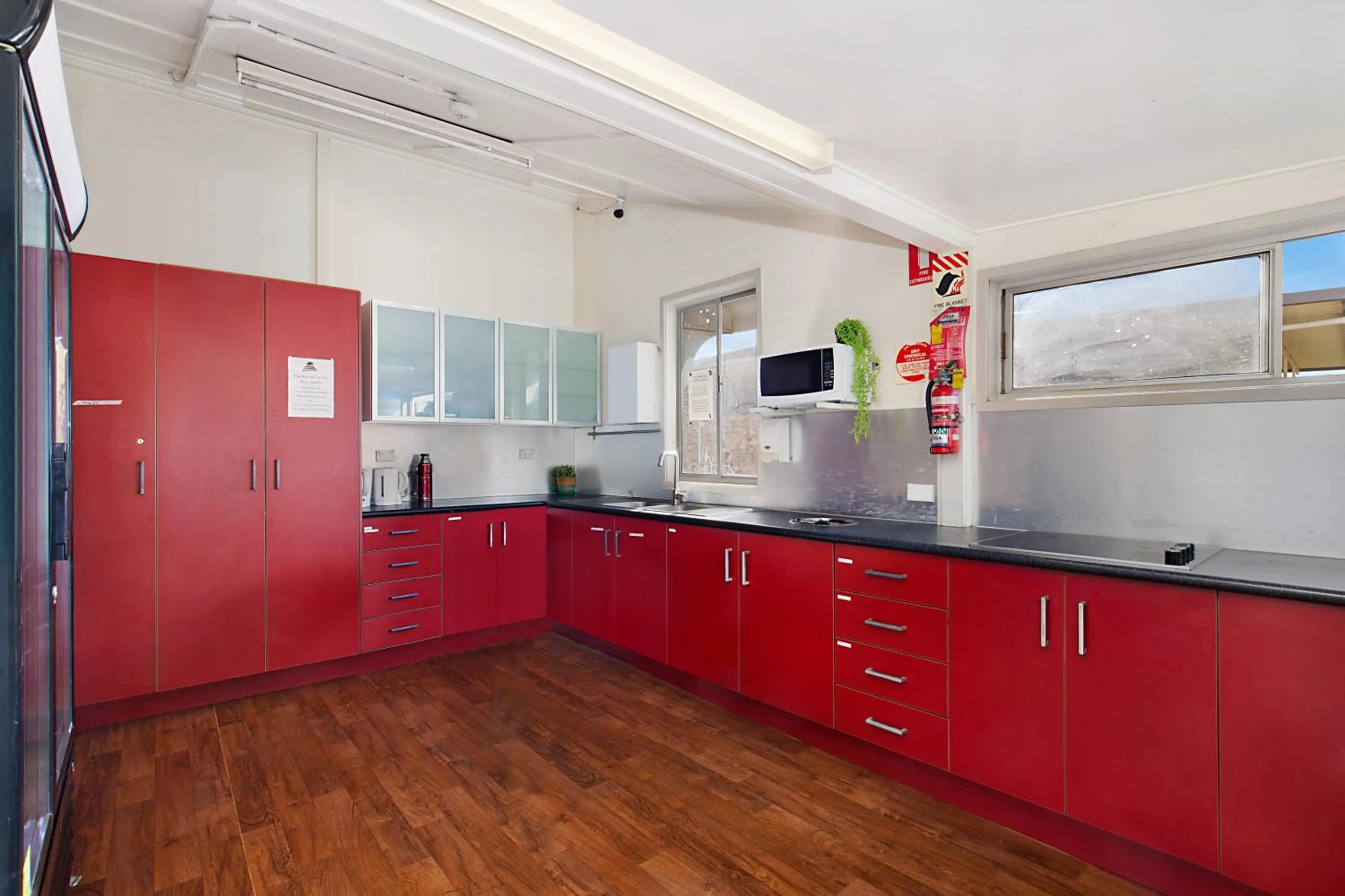 kitchen in Gladstone Backpackers