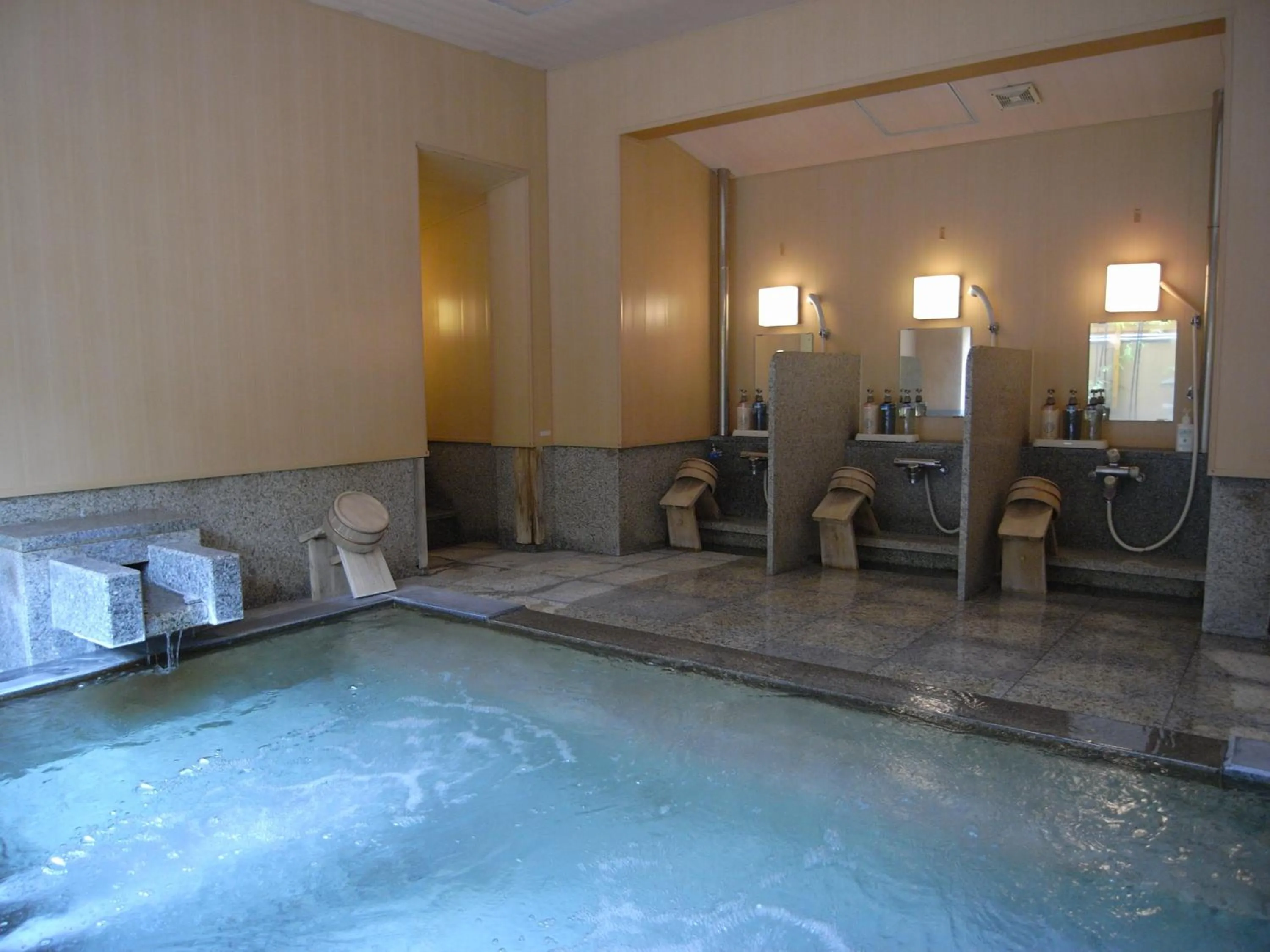 Day in Kawakamiya Kasuitei