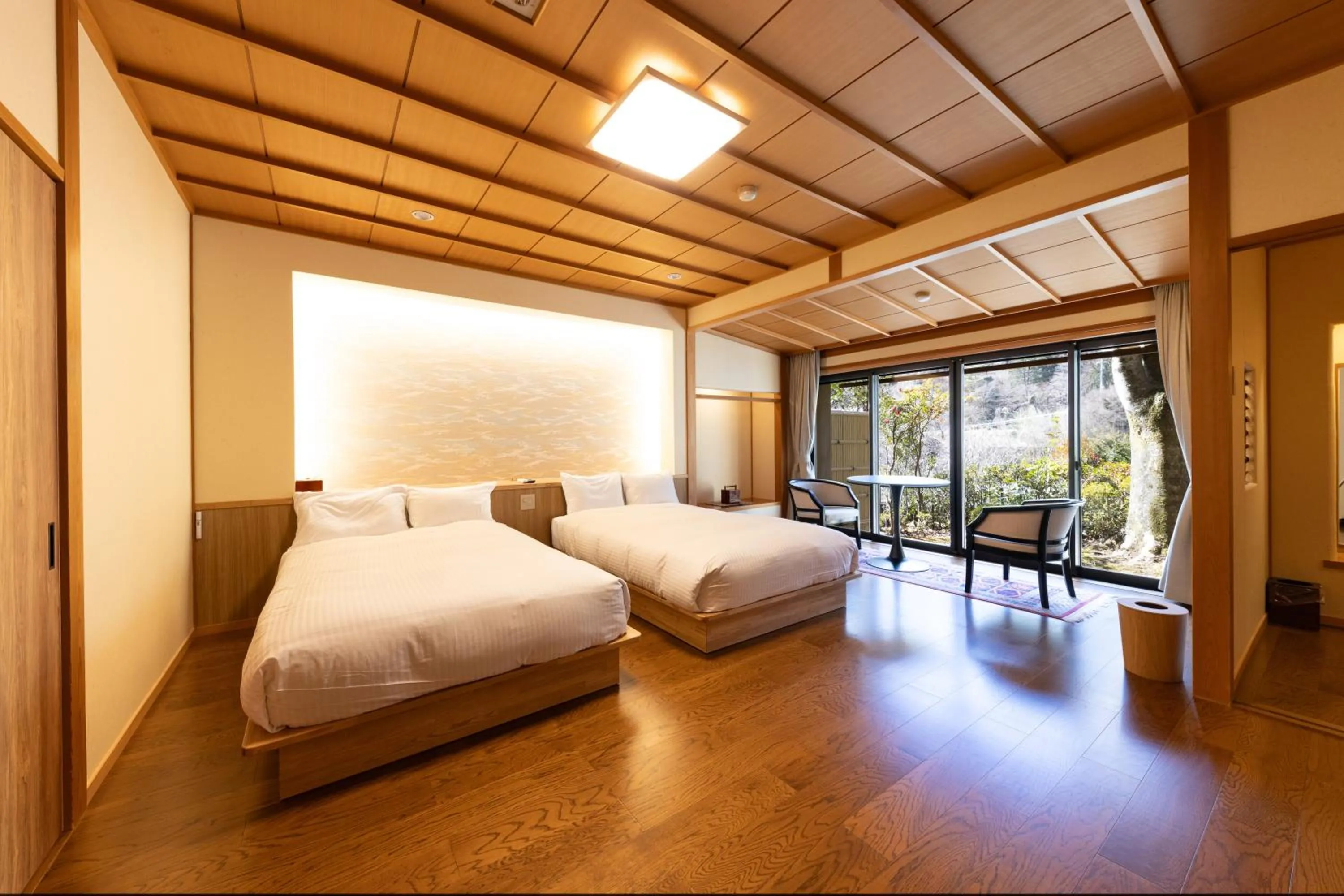 Photo of the whole room, Bed in Kawakamiya Kasuitei