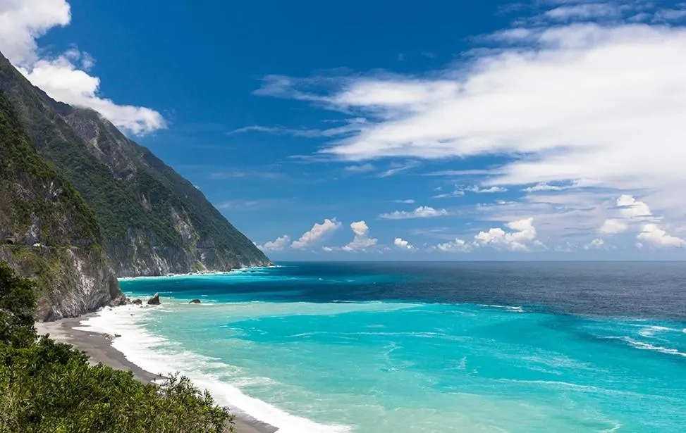 Natural landscape in Lanven Art House