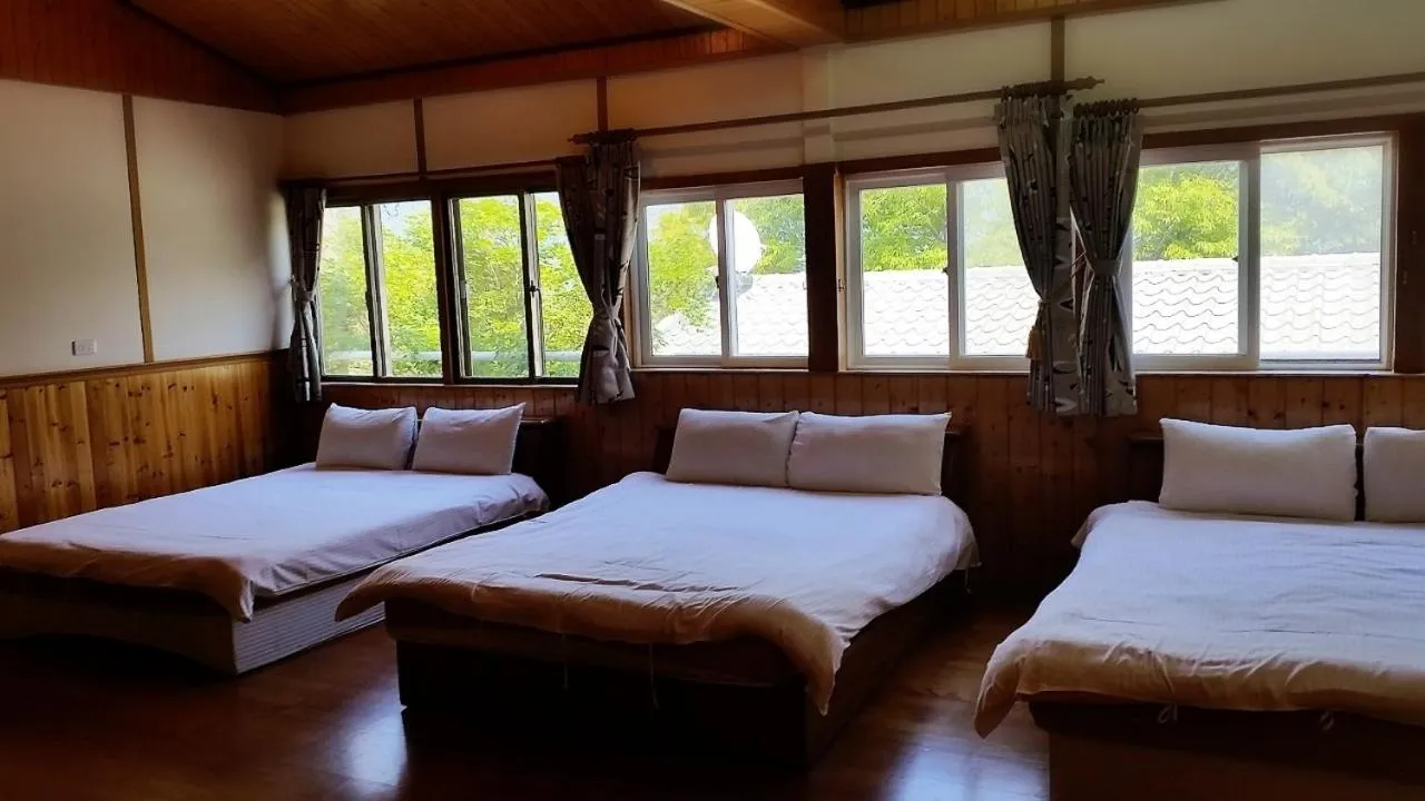 Bedroom, Bed in Qingjing Xiaozhu