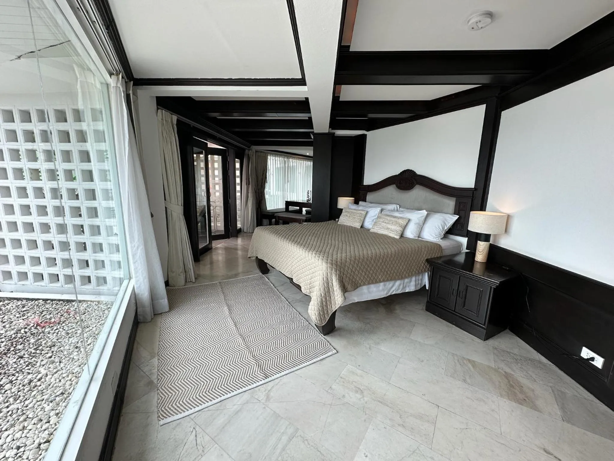 Bed in The Taksim Royal Beach Hotel