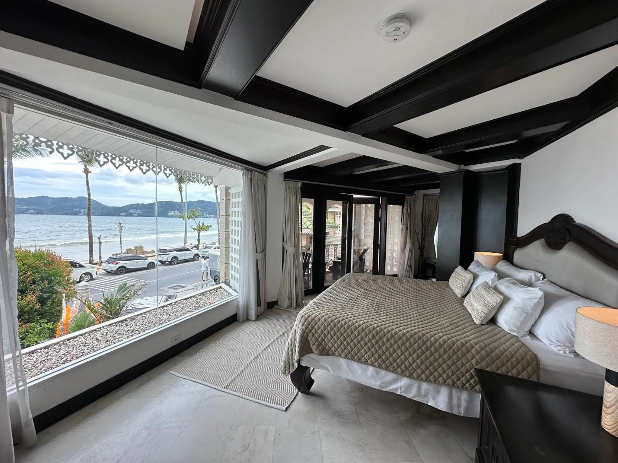 Bed in The Taksim Royal Beach Hotel