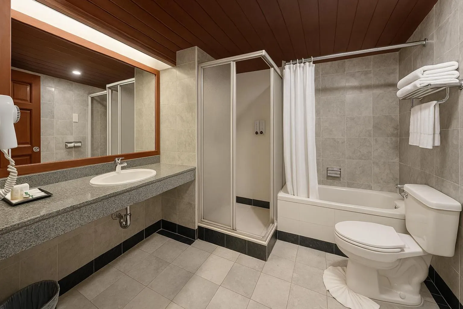 The Taksim Royal Beach Hotel