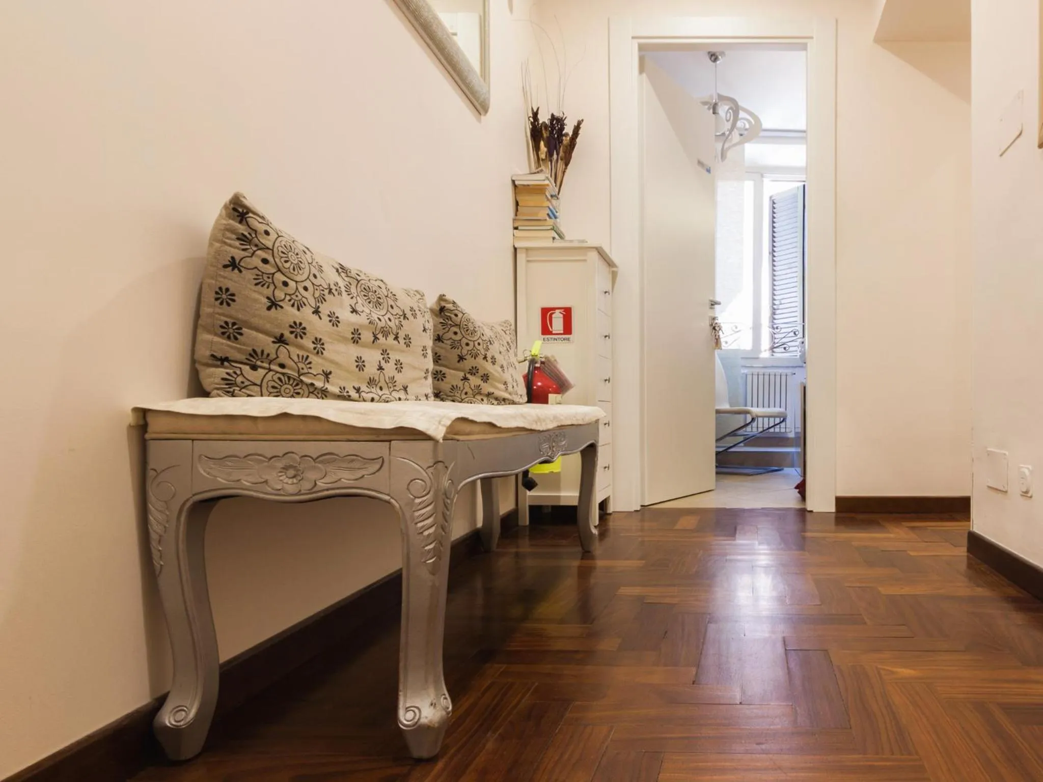 Lobby or reception, Bed in La Piccola Maison