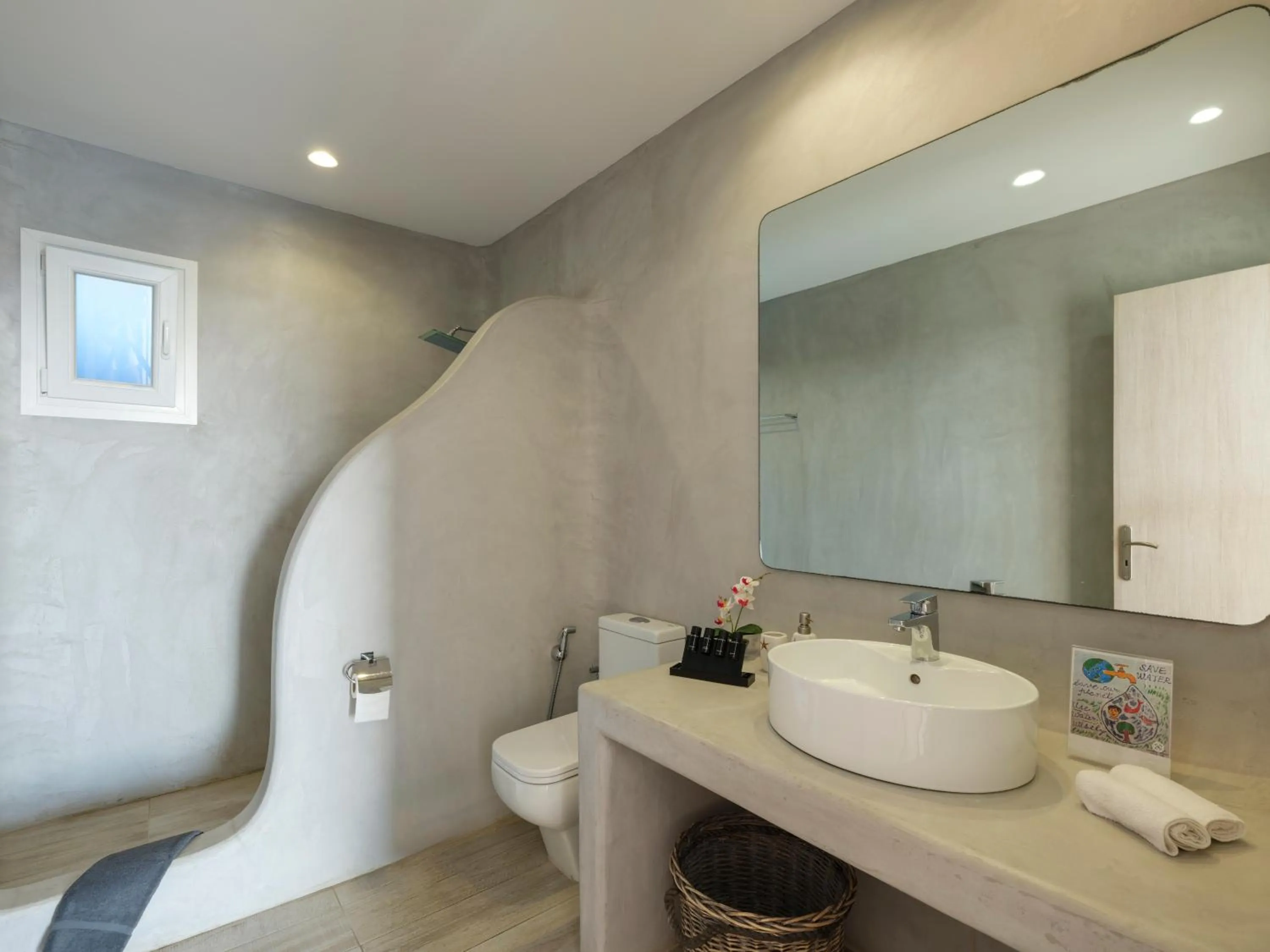 Toilet in Evi Suites & Villas