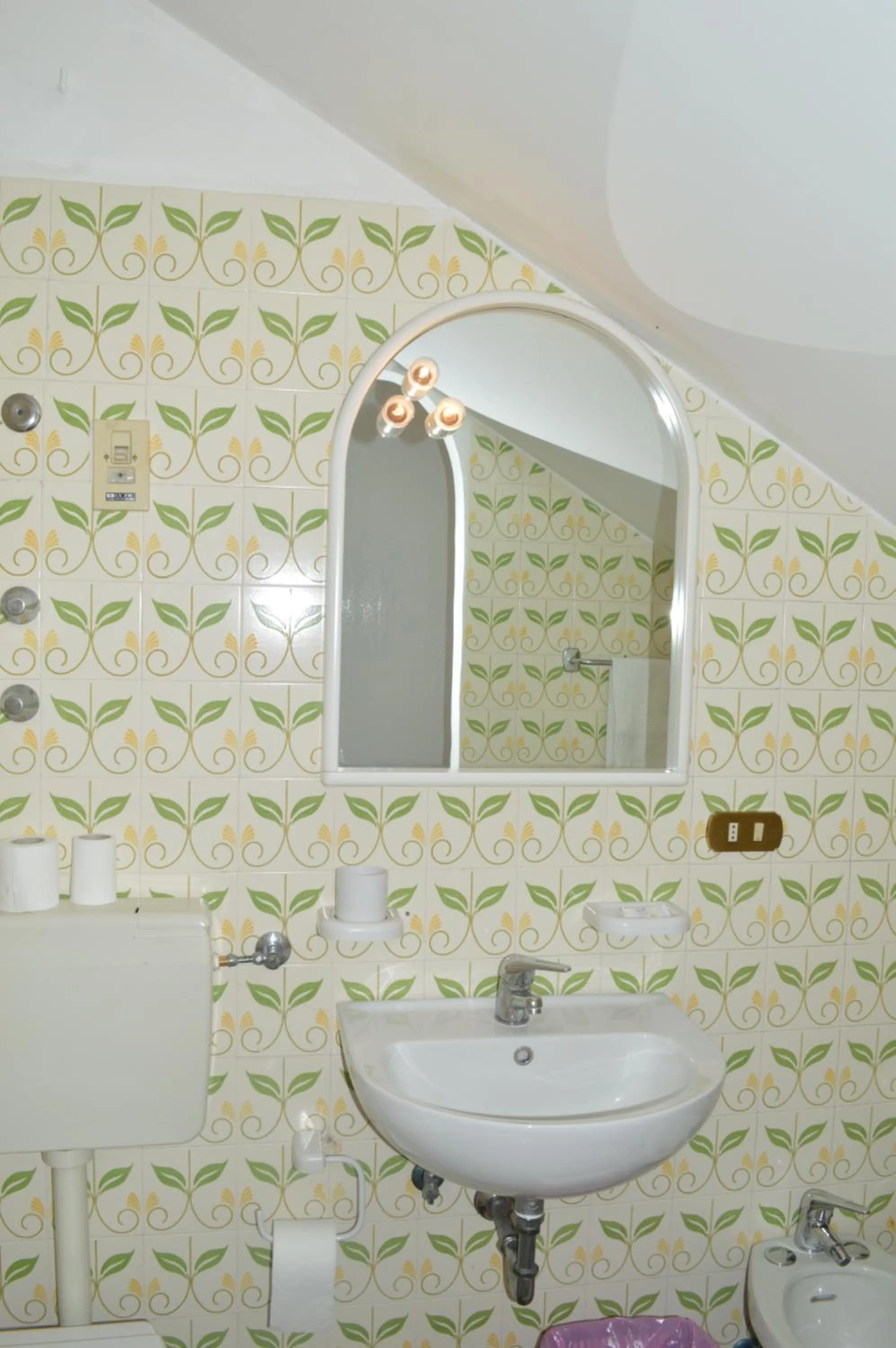 Toilet in Hotel Polito