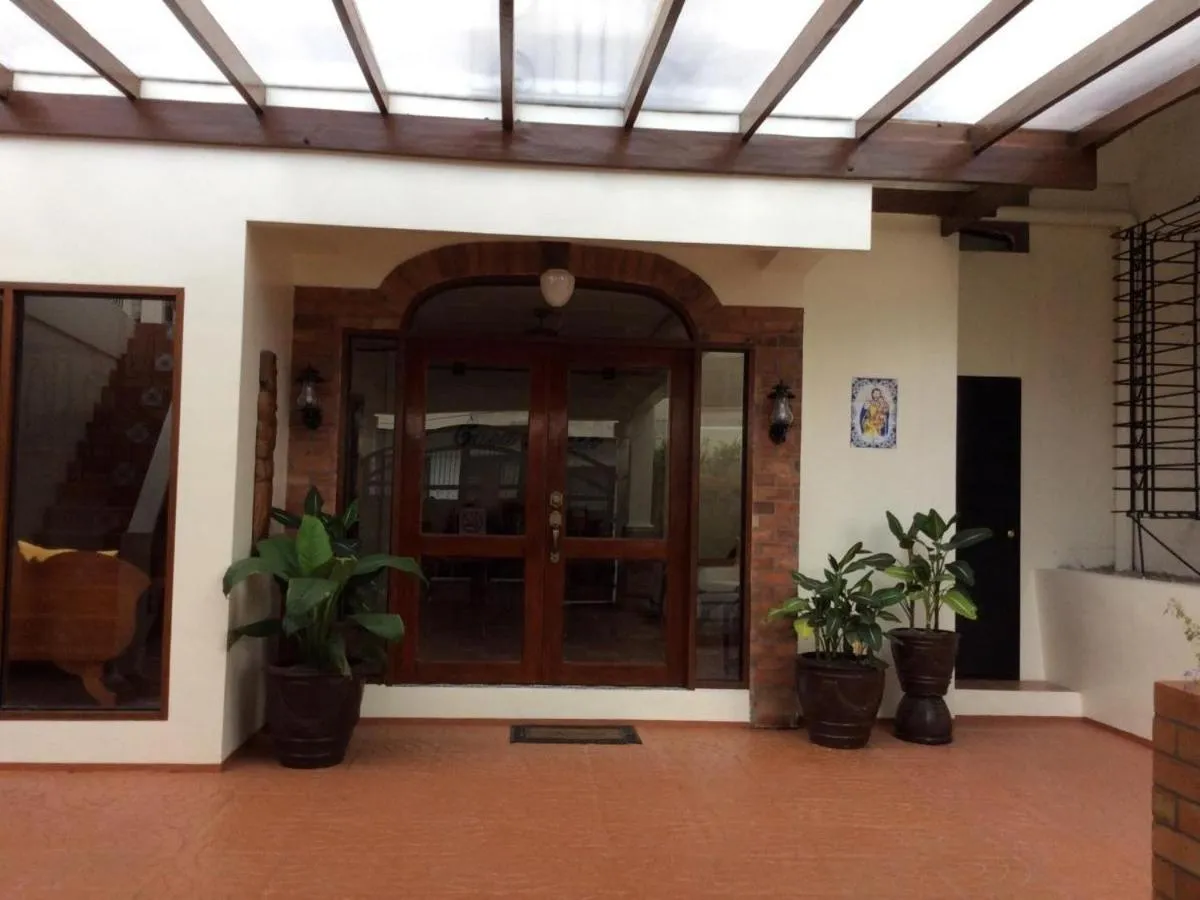 Area and facilities in Casa Roces