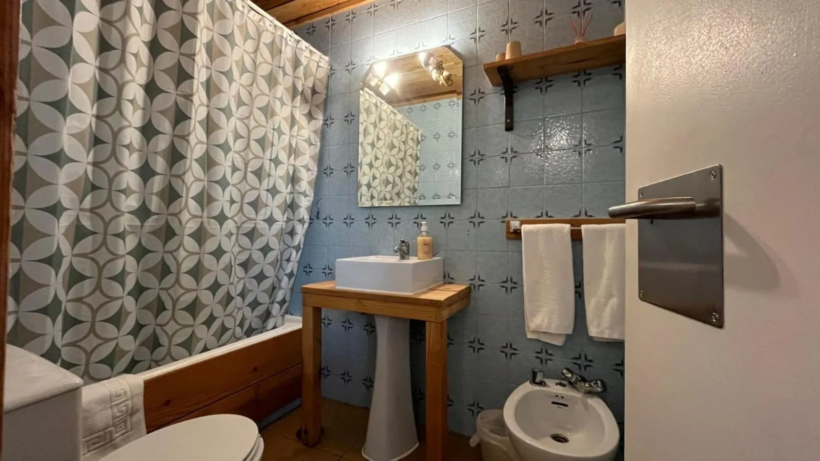 Bathroom in Hostal Ochoa