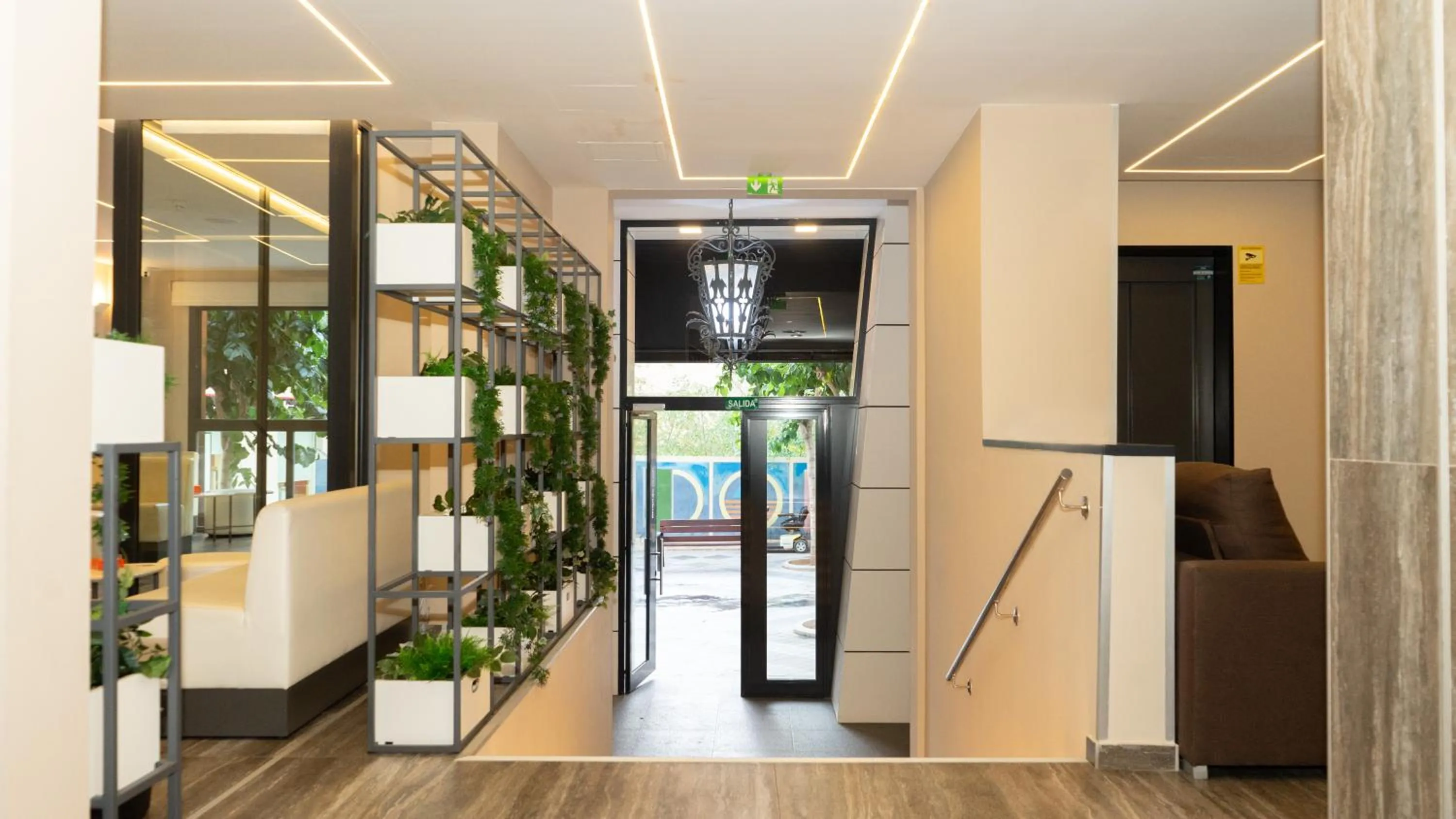 Property building in Hotel Alameda