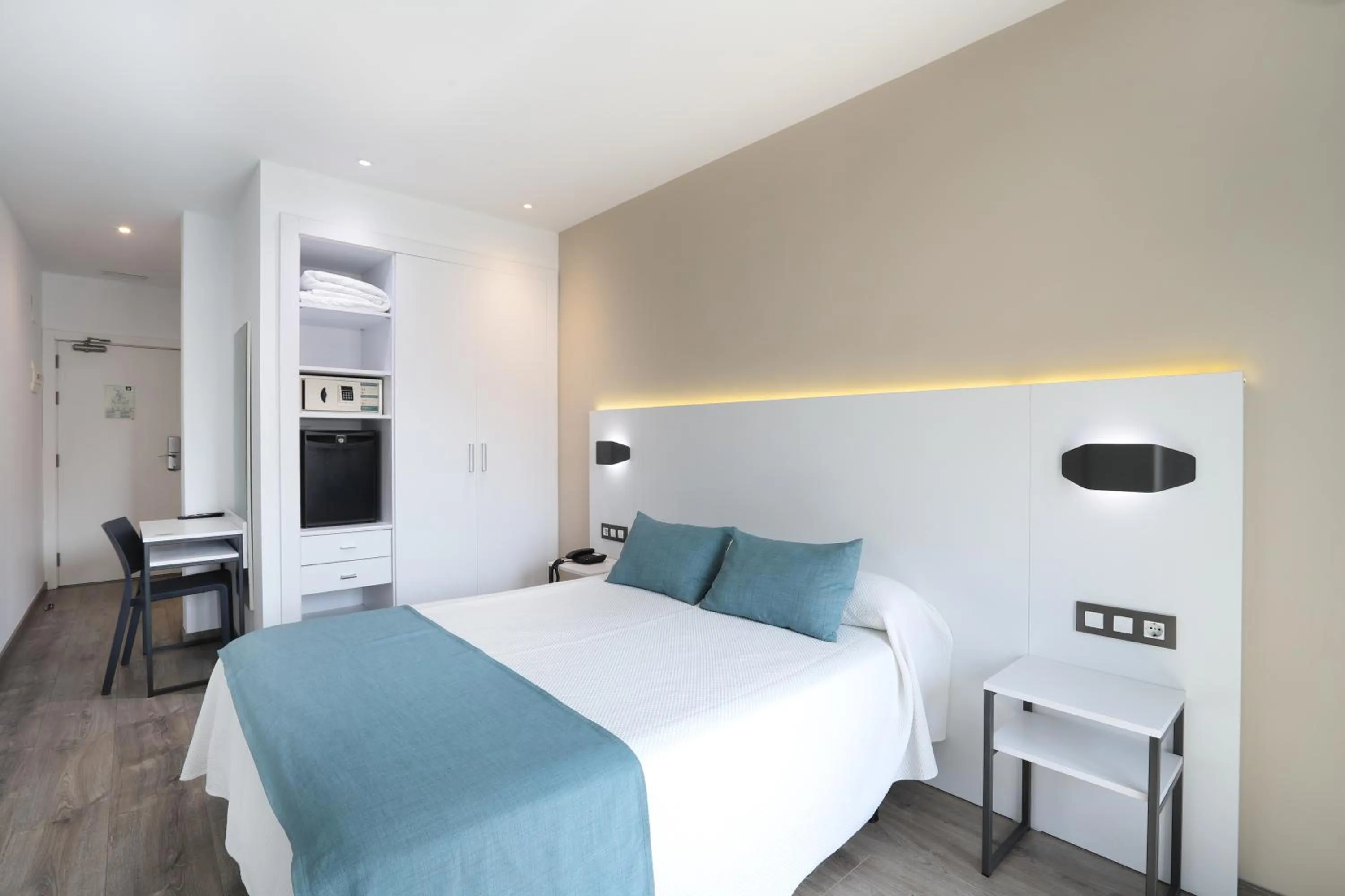 Bed in Hotel Alameda