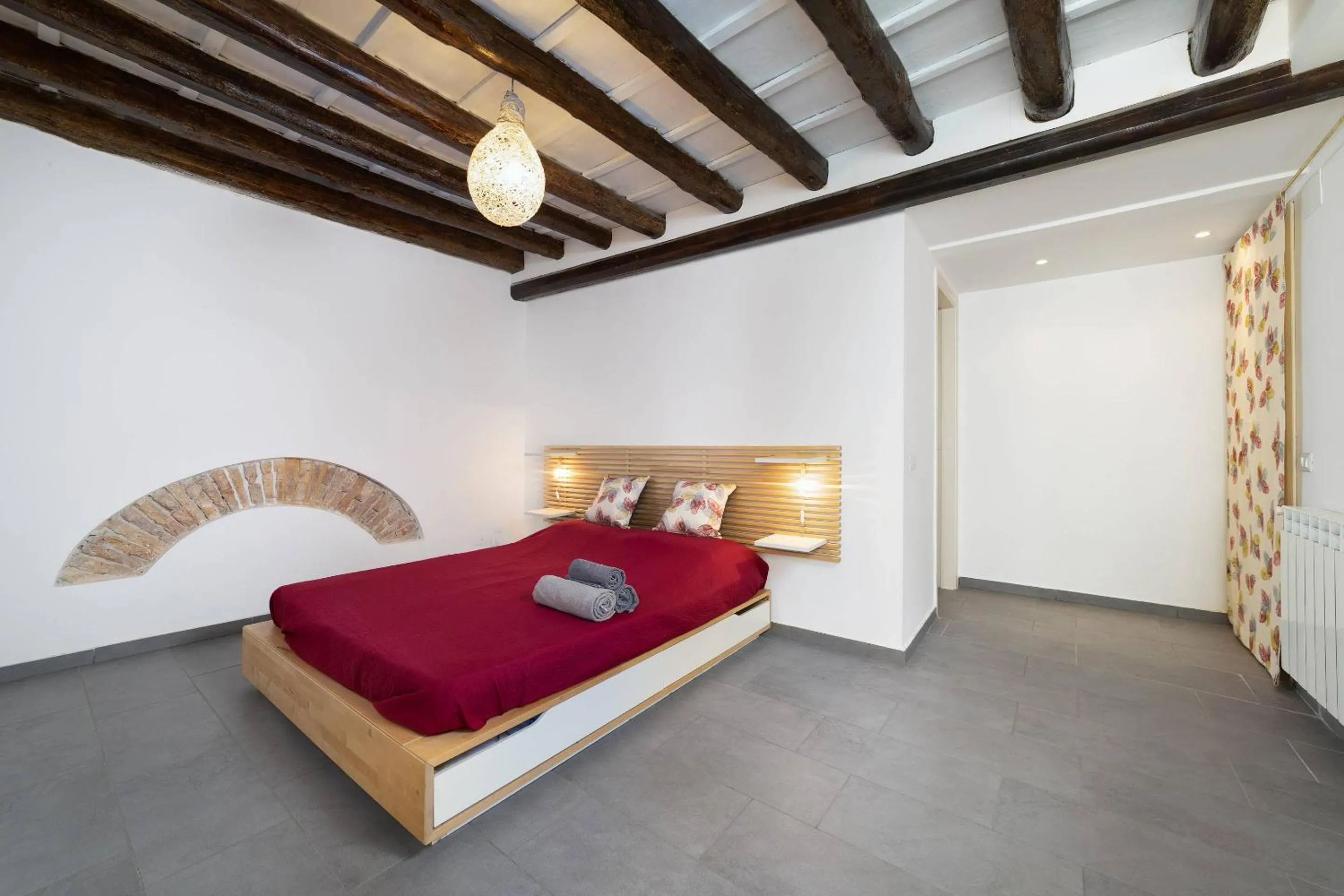 Bed in MojoCoHouse