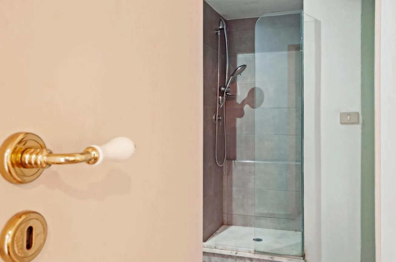 Bathroom in MojoCoHouse