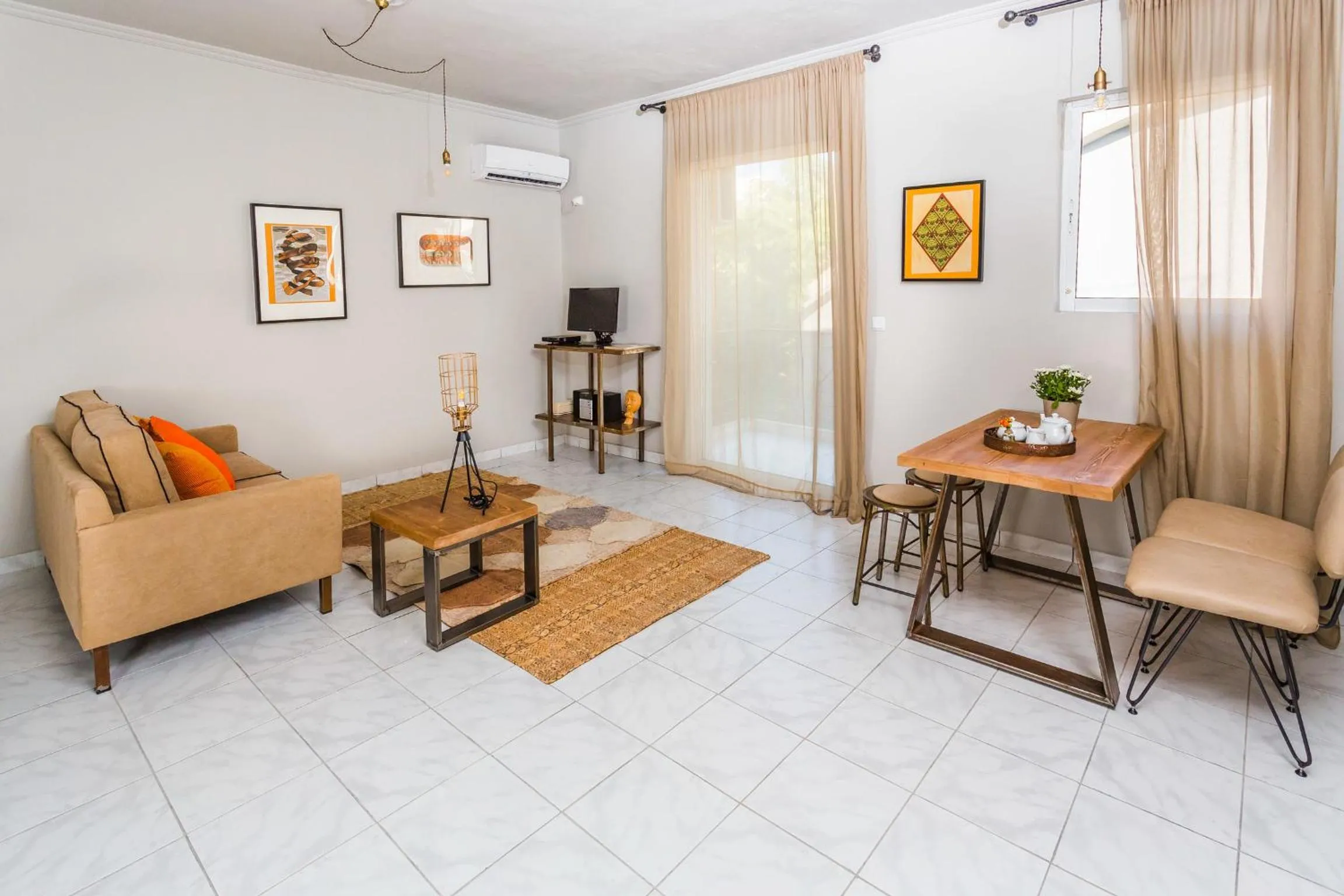 Day in Aris Athens Suites