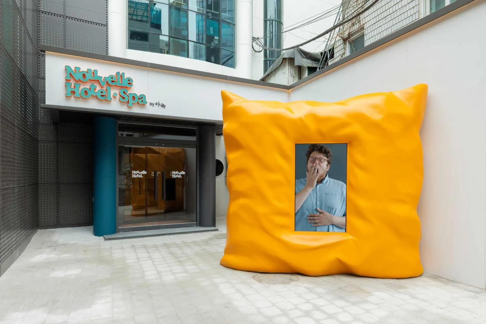 People in Nouvelle Hotel and Spa Jongno by Aank